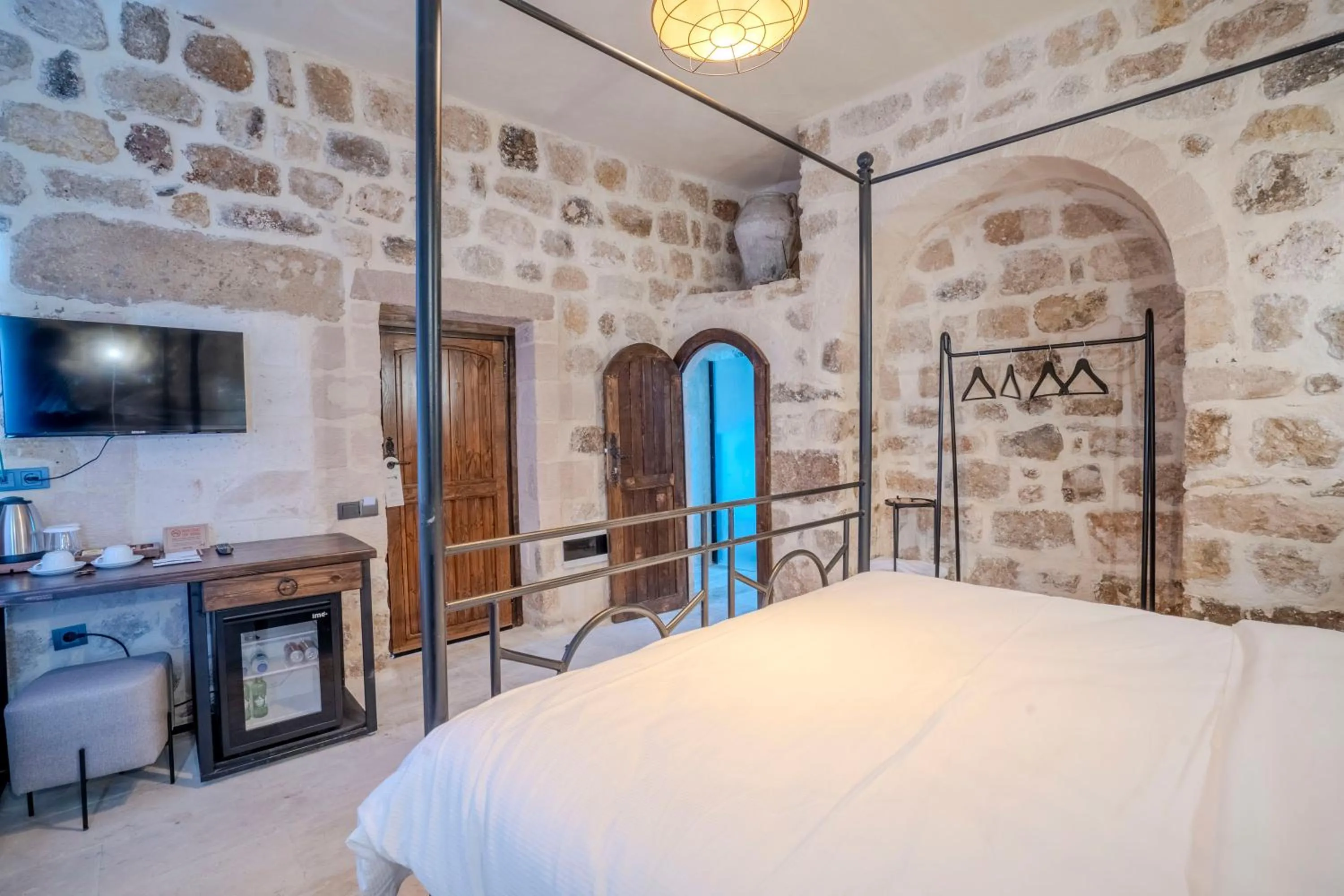 Bed in Maran House Mardin