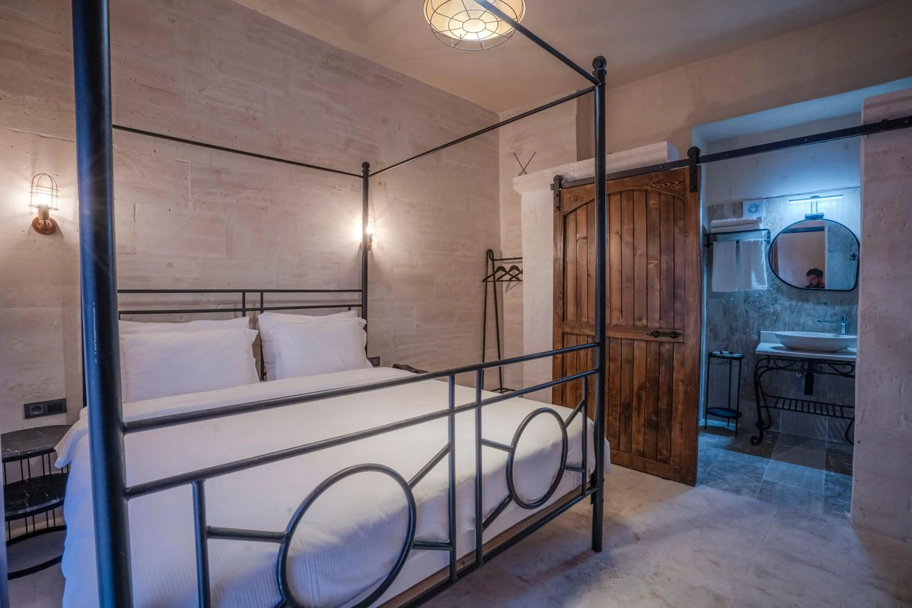 Bed in Maran House Mardin