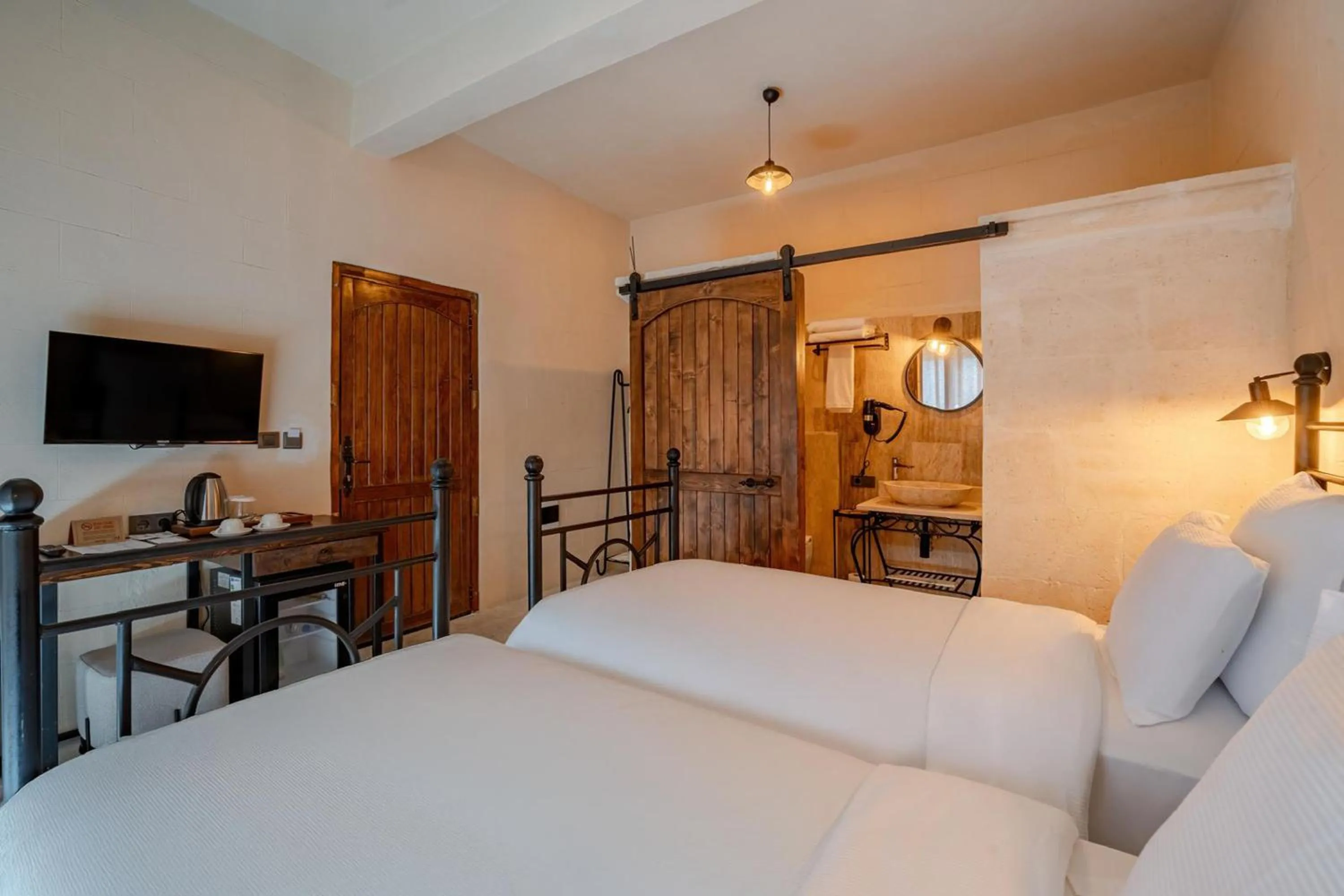 Bed in Maran House Mardin