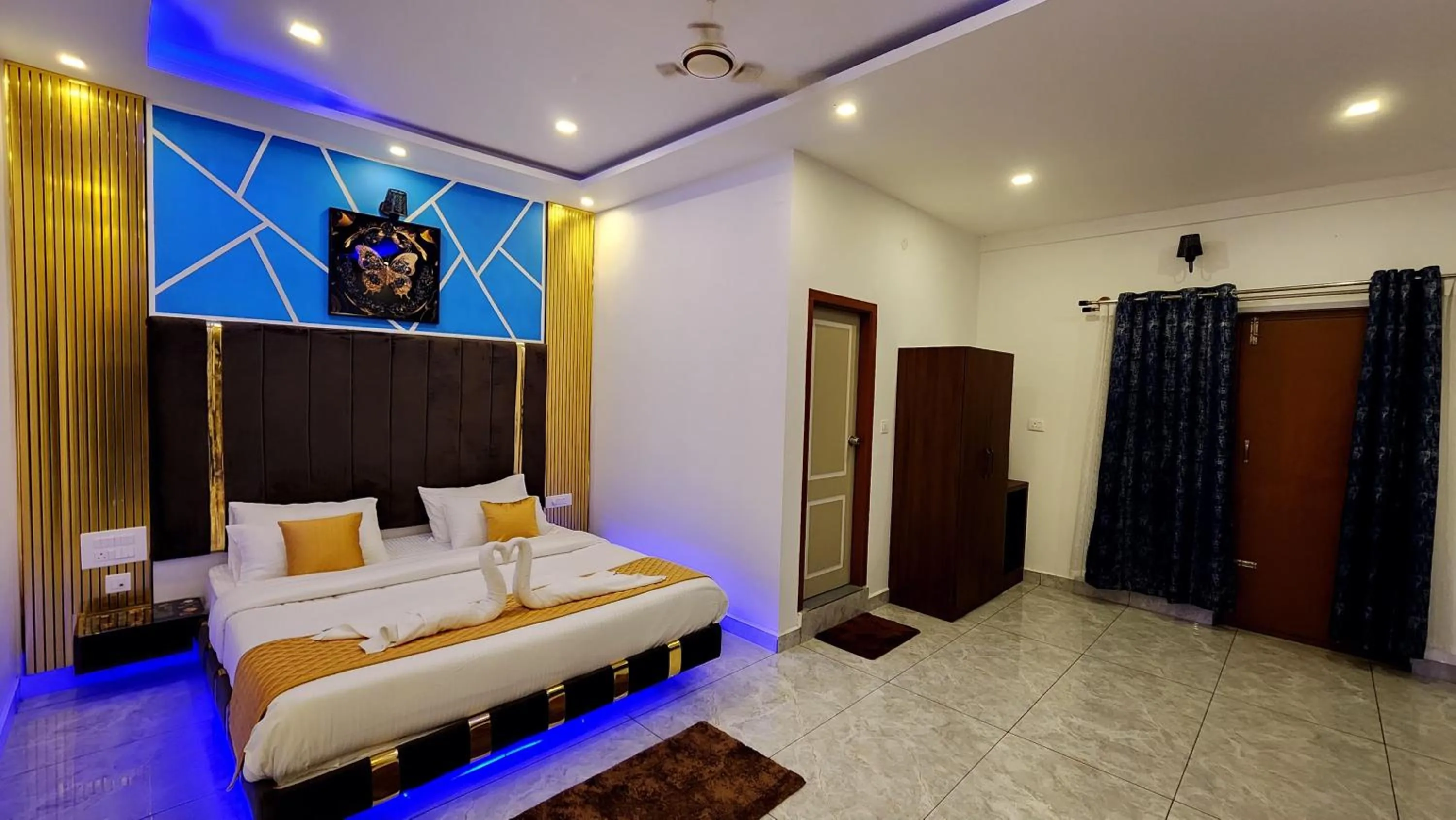 Photo of the whole room, Bed in The Sky Hotel Coorg