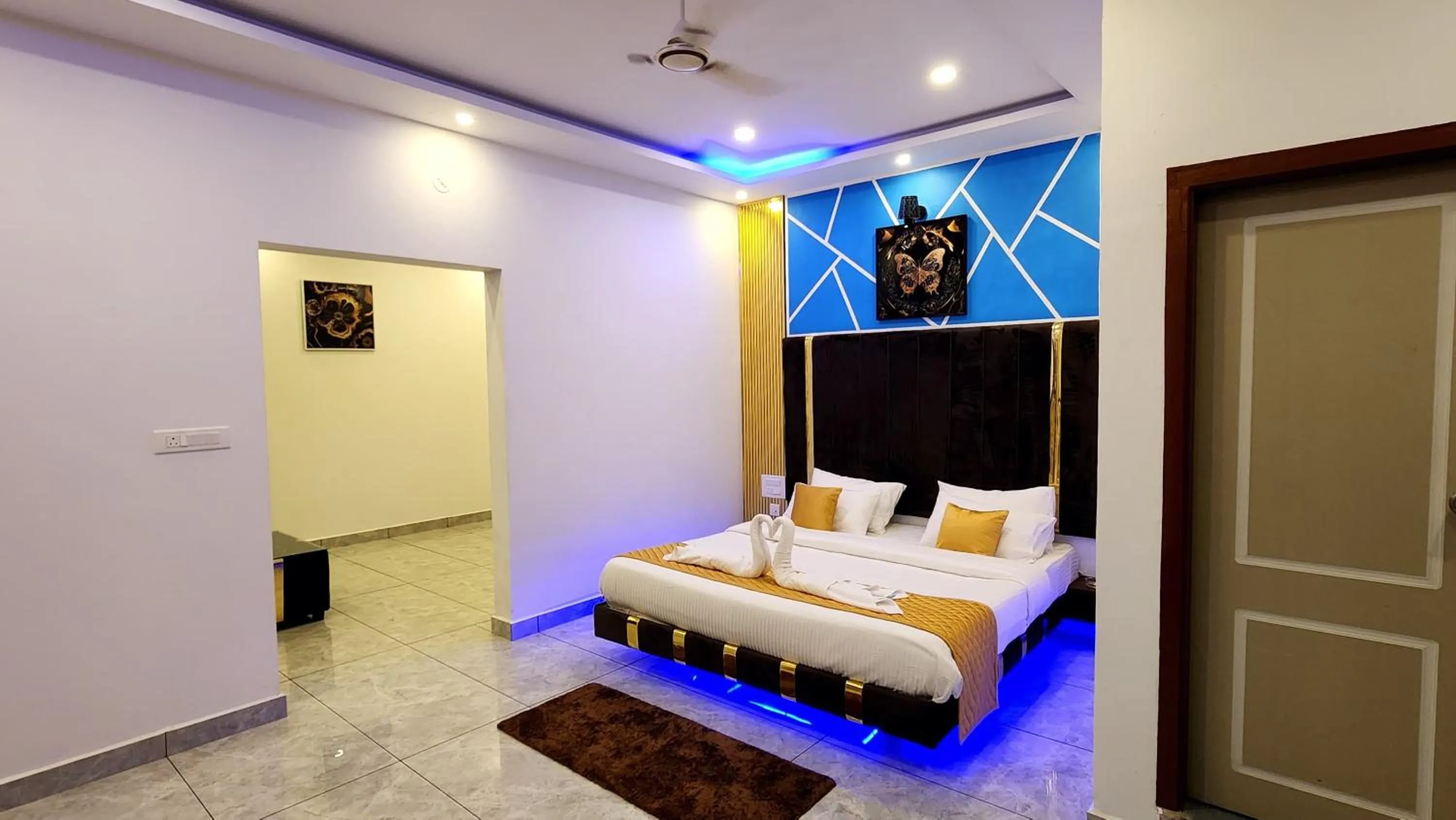 Photo of the whole room, Bed in The Sky Hotel Coorg