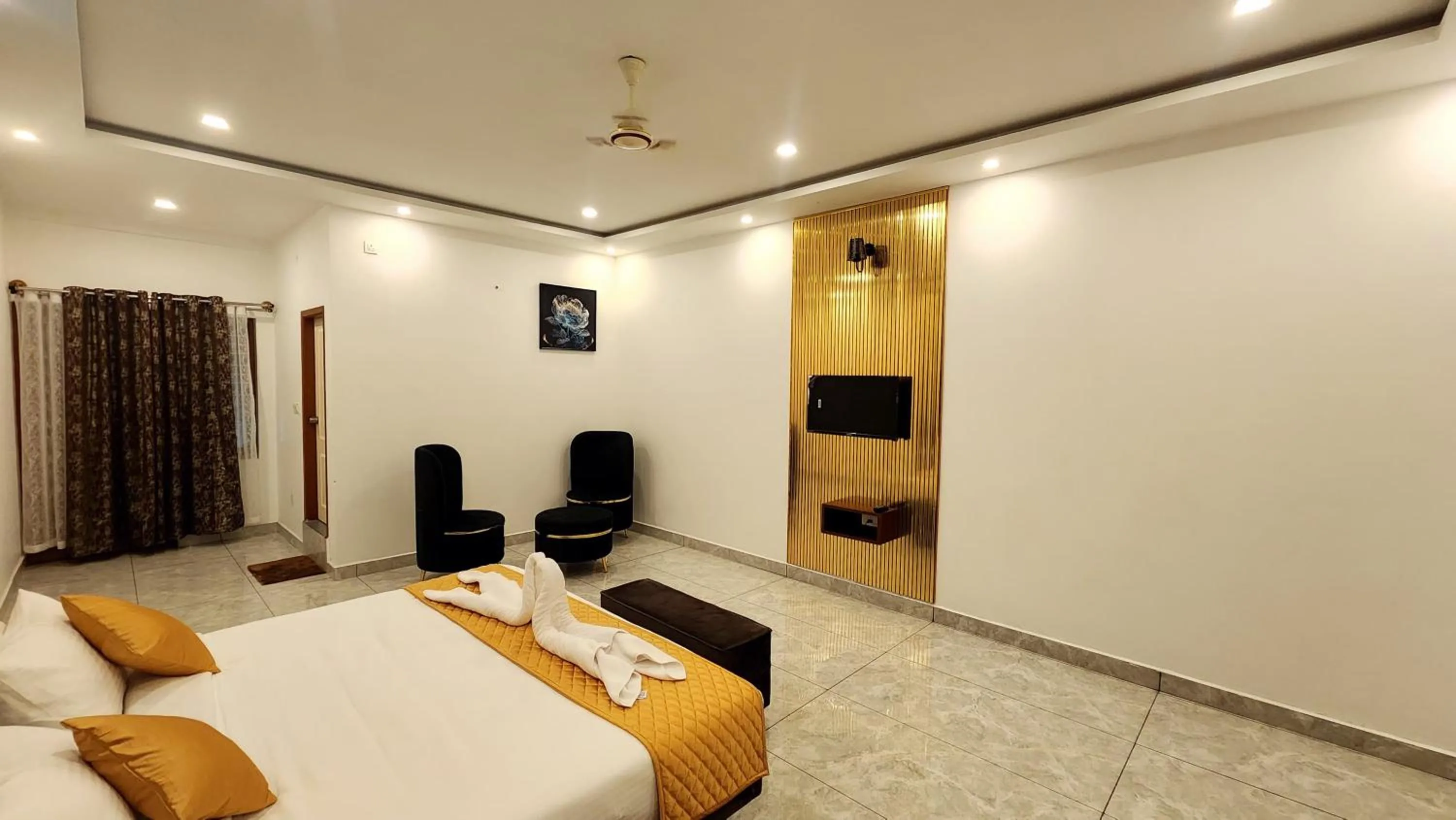 Photo of the whole room, Bed in The Sky Hotel Coorg