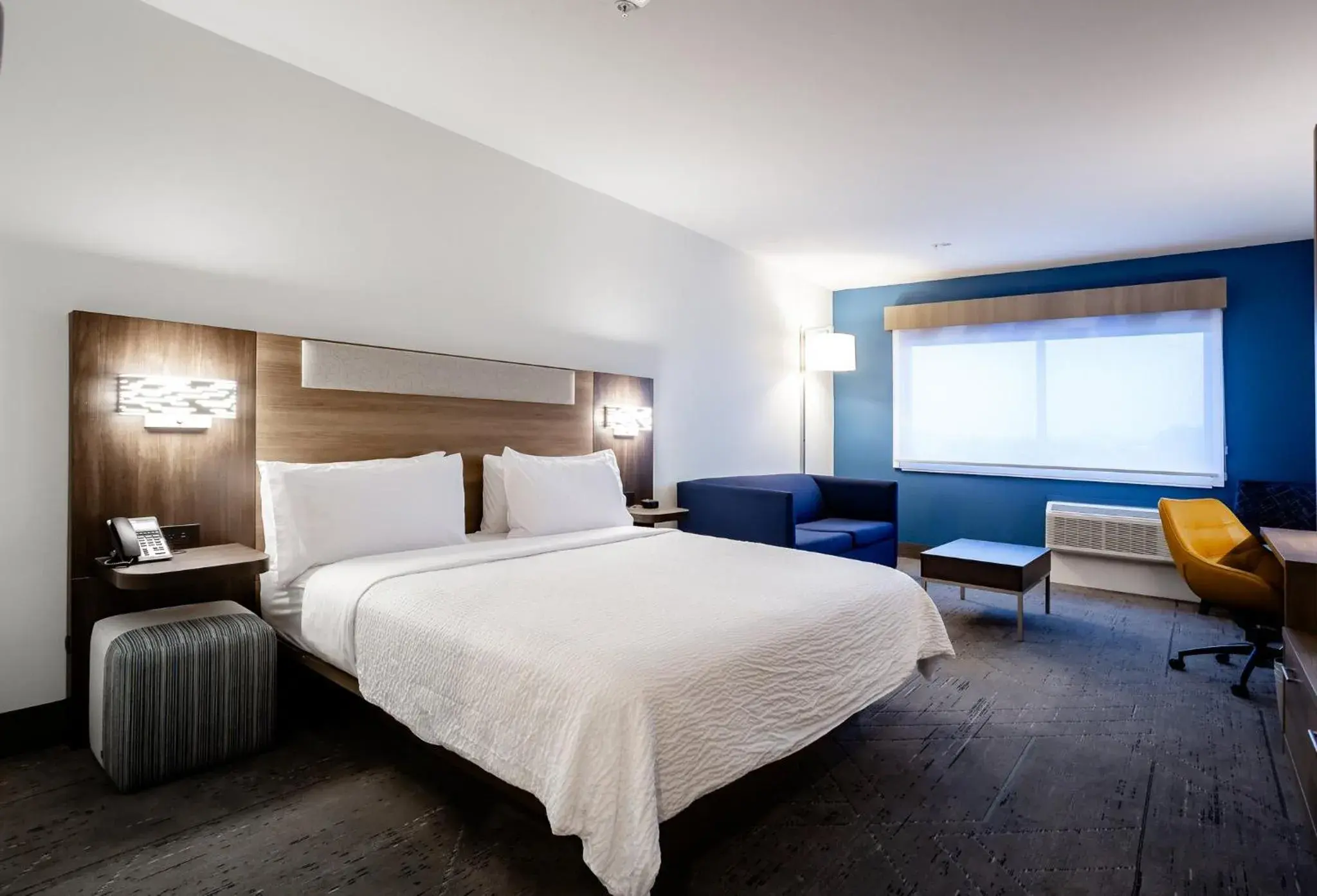 Photo of the whole room, Bed in Holiday Inn Express & Suites Waco Downtown by IHG Photo of the whole room, Bed in Holiday Inn Express & Suites Waco Downtown by IHG