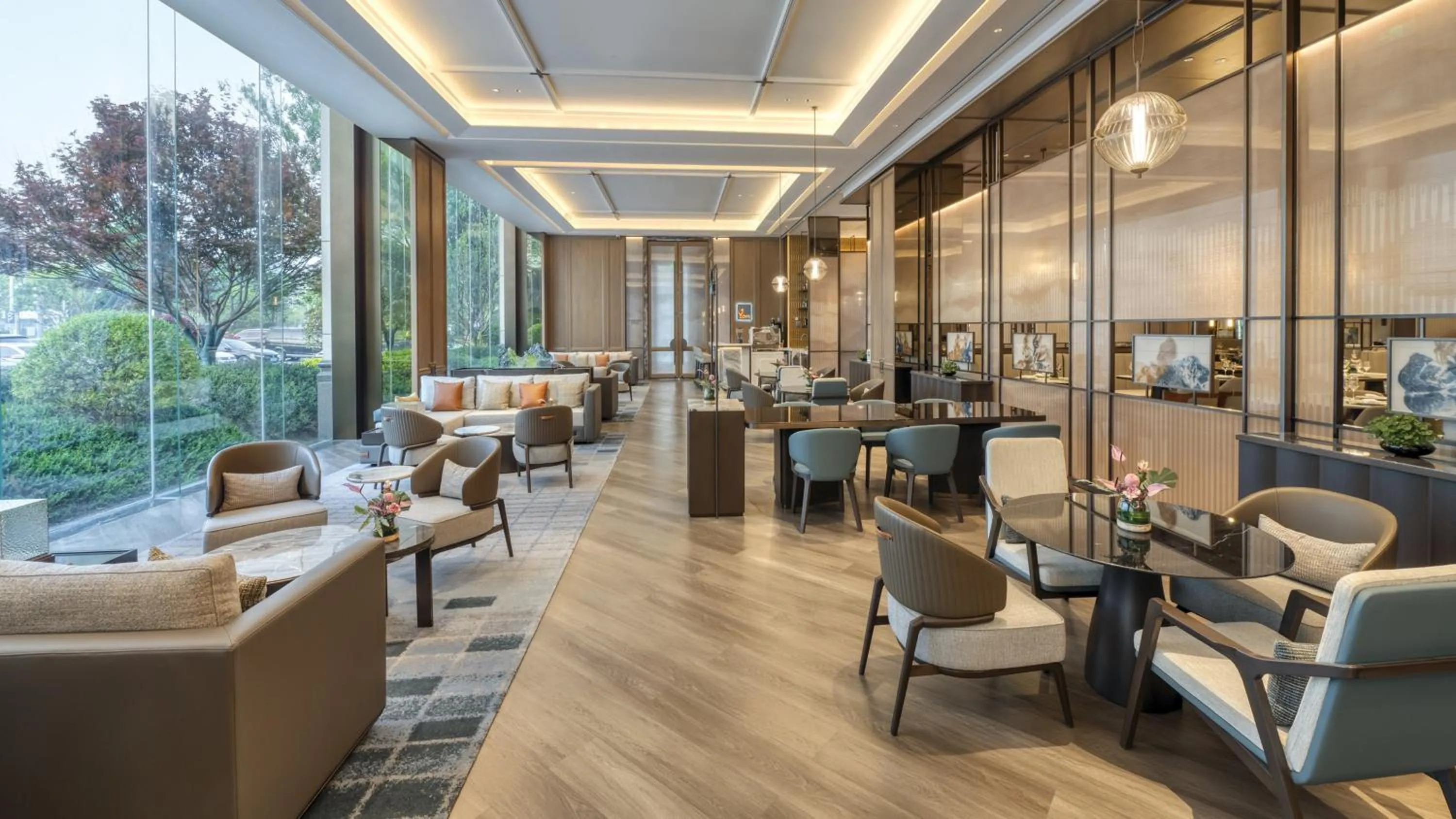 Lounge or bar in Holiday Inn Express Rugao City Center, an IHG Hotel