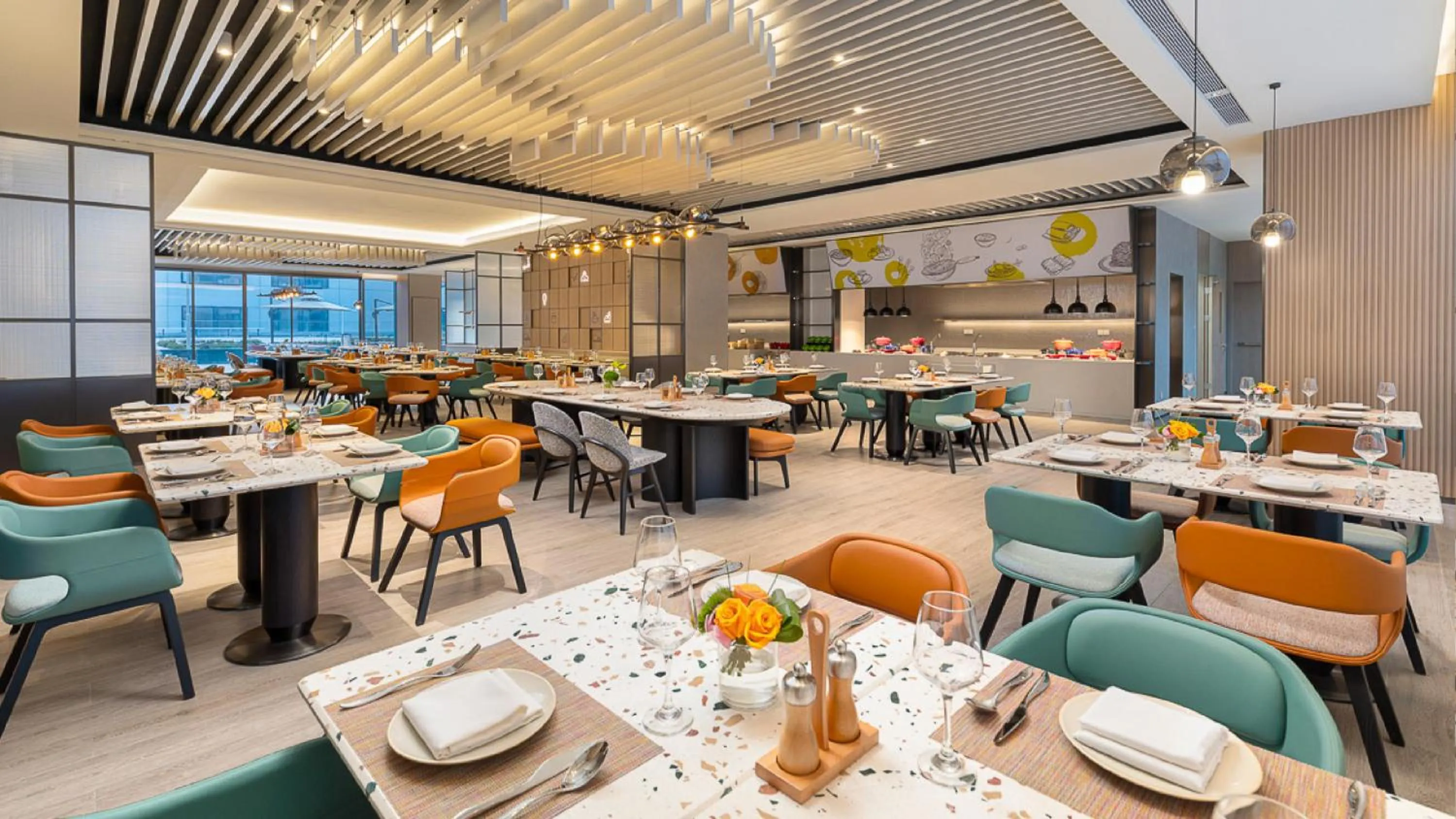 Breakfast in Holiday Inn Shanghai Pudong Airport, an IHG Hotel