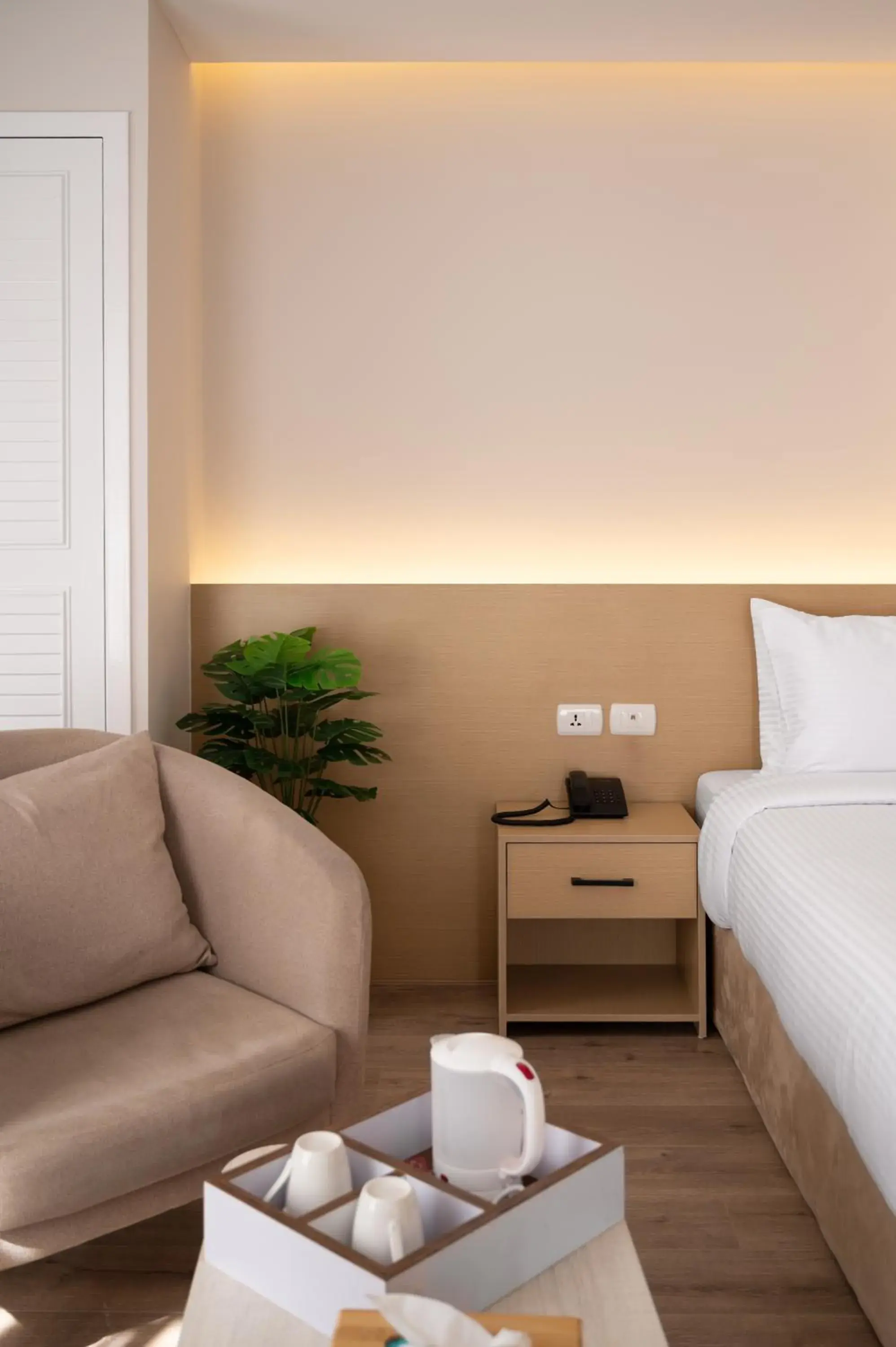 Double Room with Balcony in Elegance Grand City Hotel Double Room with Balcony in Elegance Grand City Hotel