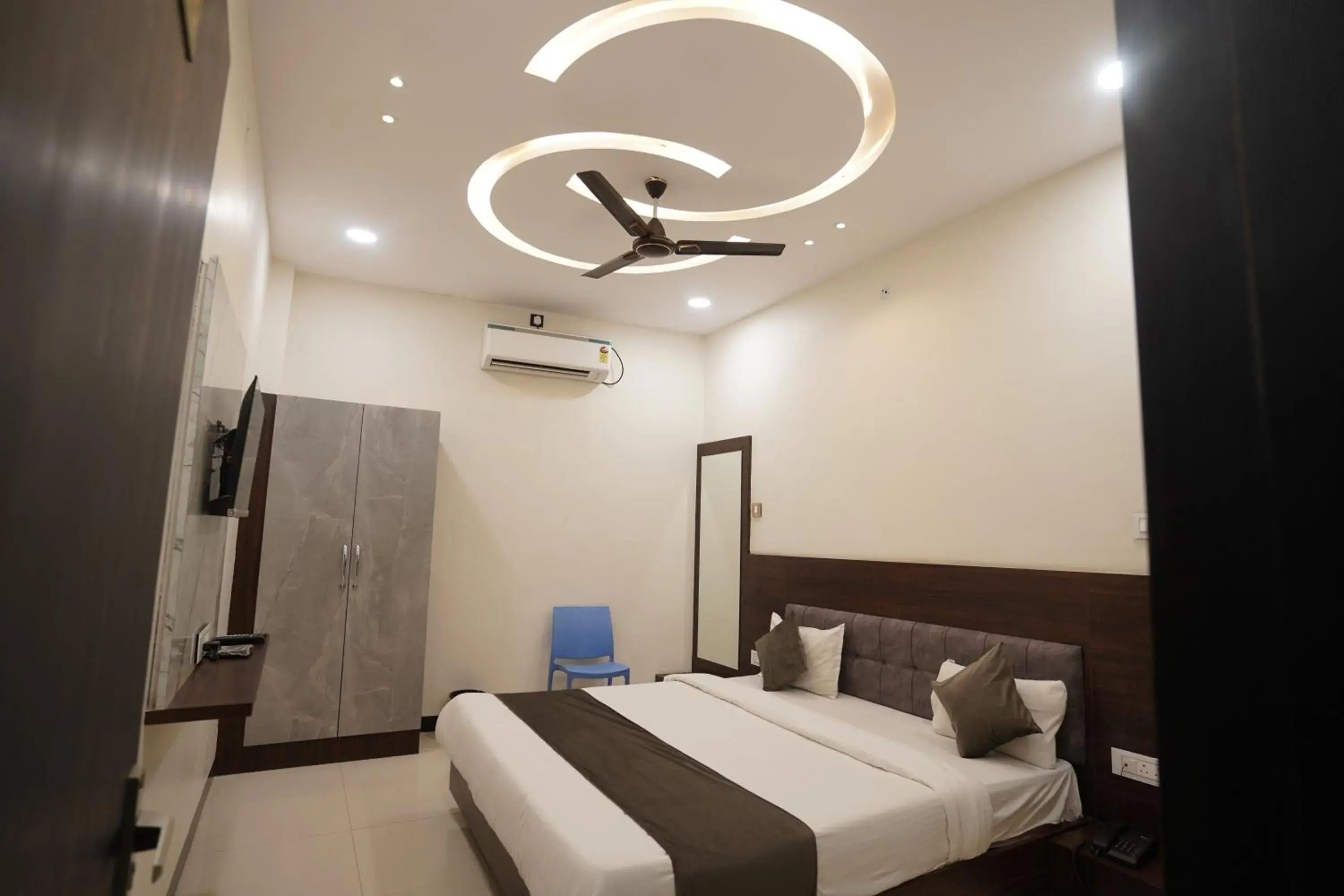 Bed in Hotel Dev Kripa Bed in Hotel Dev Kripa