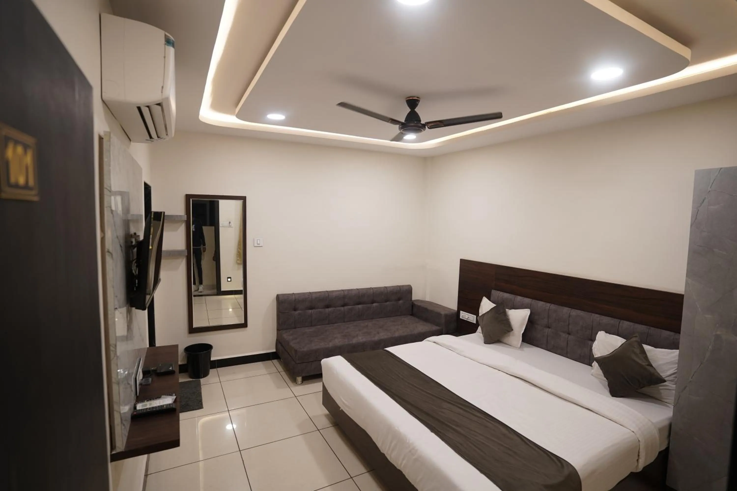 Bed in Hotel Dev Kripa