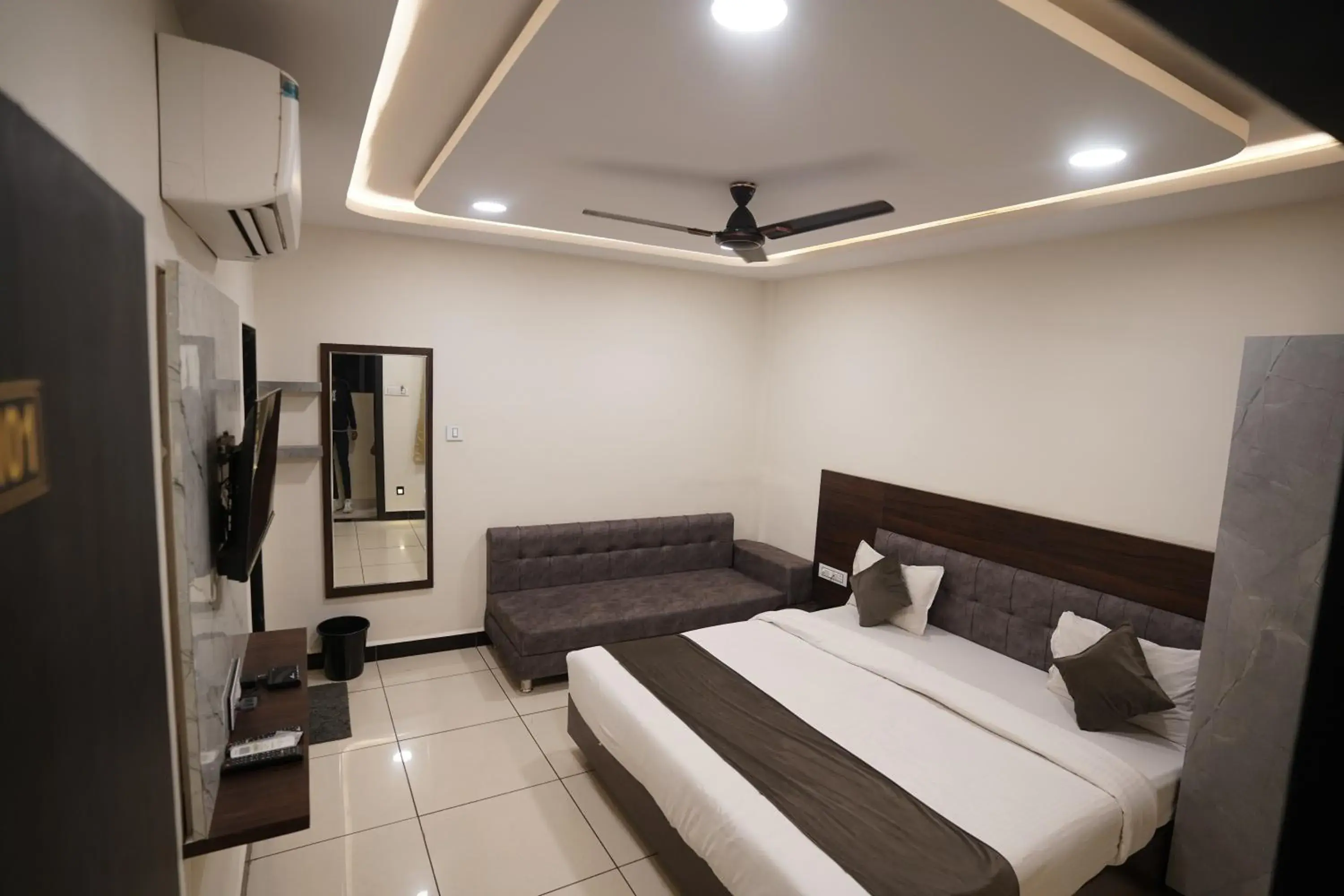 Bed in Hotel Dev Kripa Bed in Hotel Dev Kripa