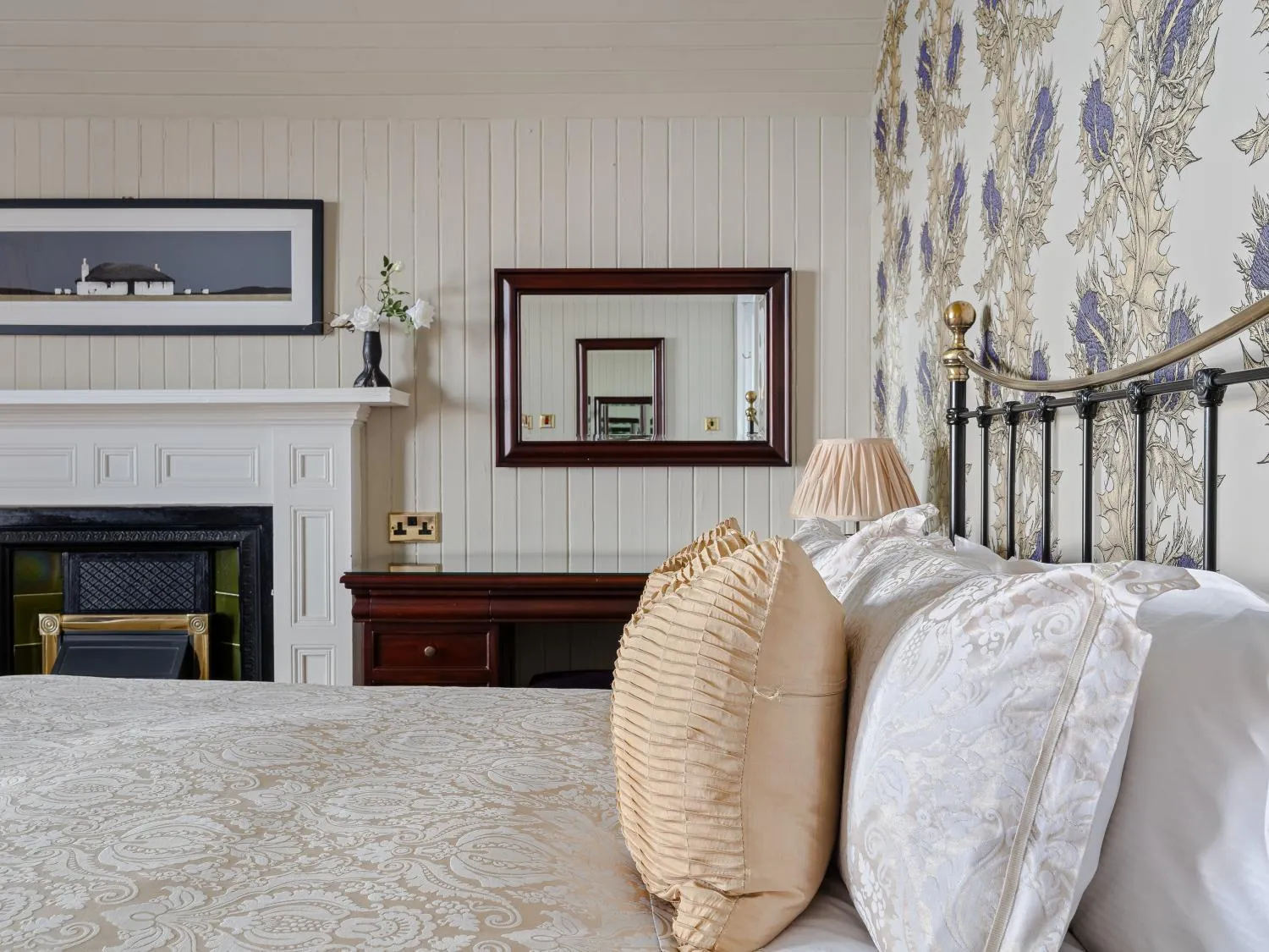 Bedroom, Bed in Ards House