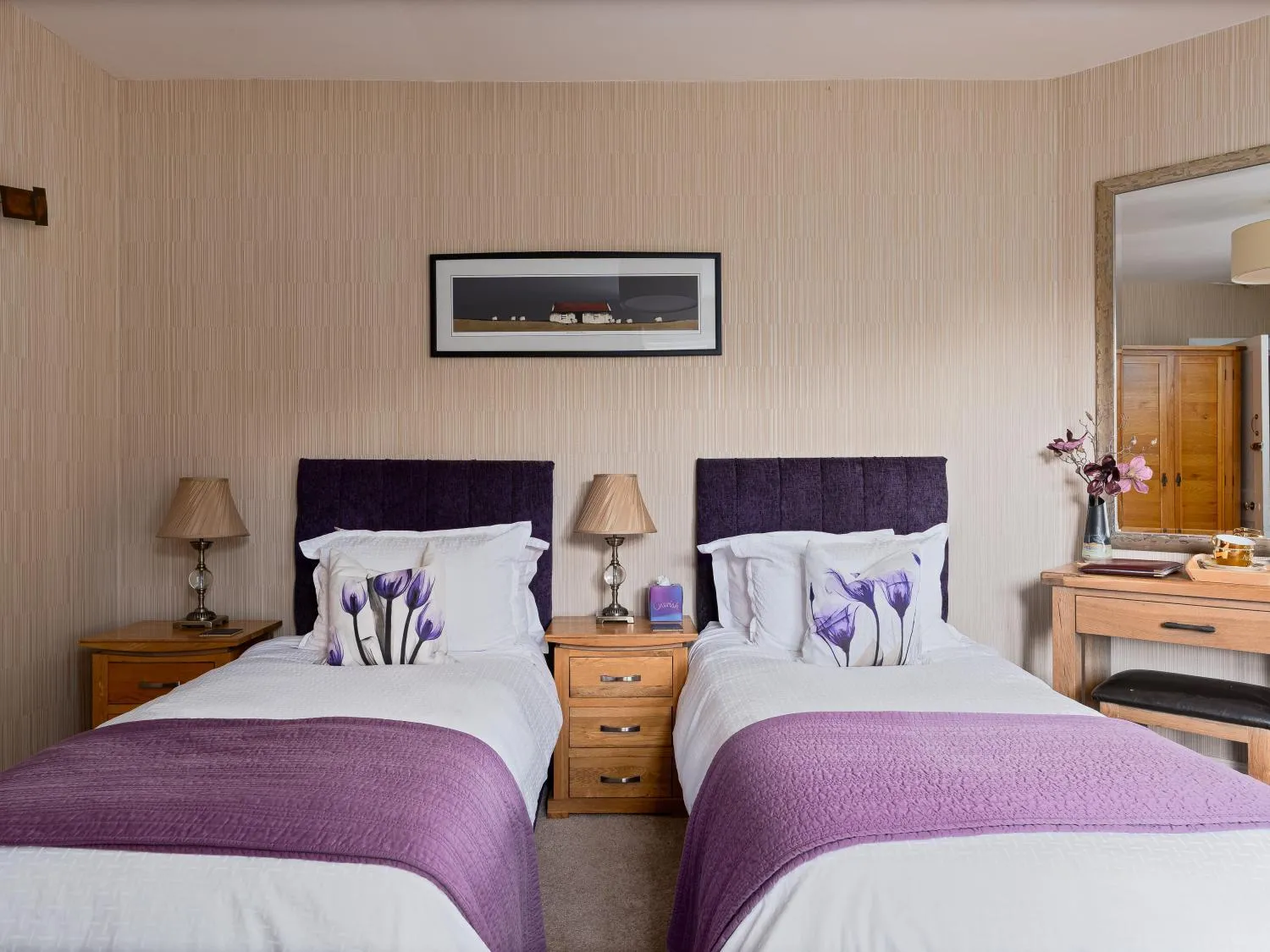 Bedroom, Bed in Ards House