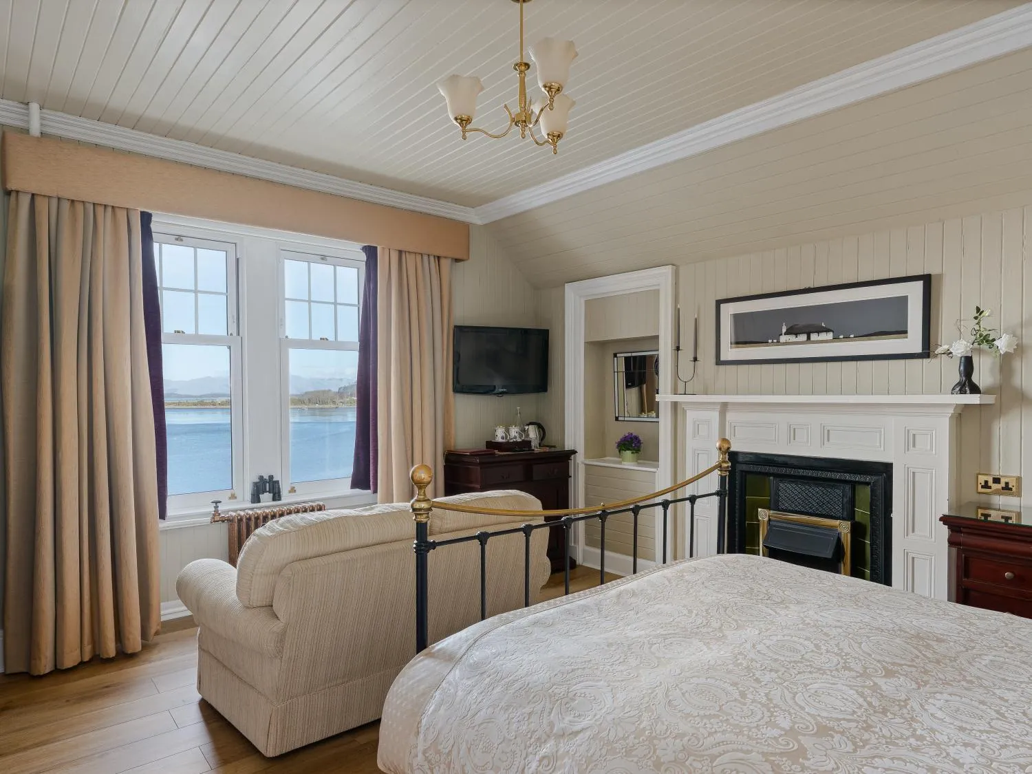 Seating area, Bed in Ards House