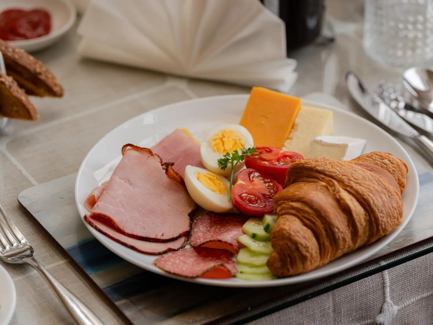 Continental breakfast in Ards House