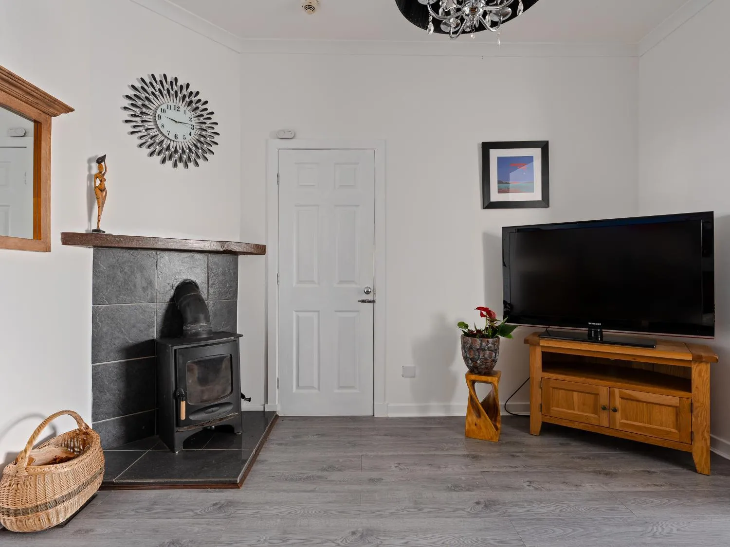 TV and multimedia in Ards House