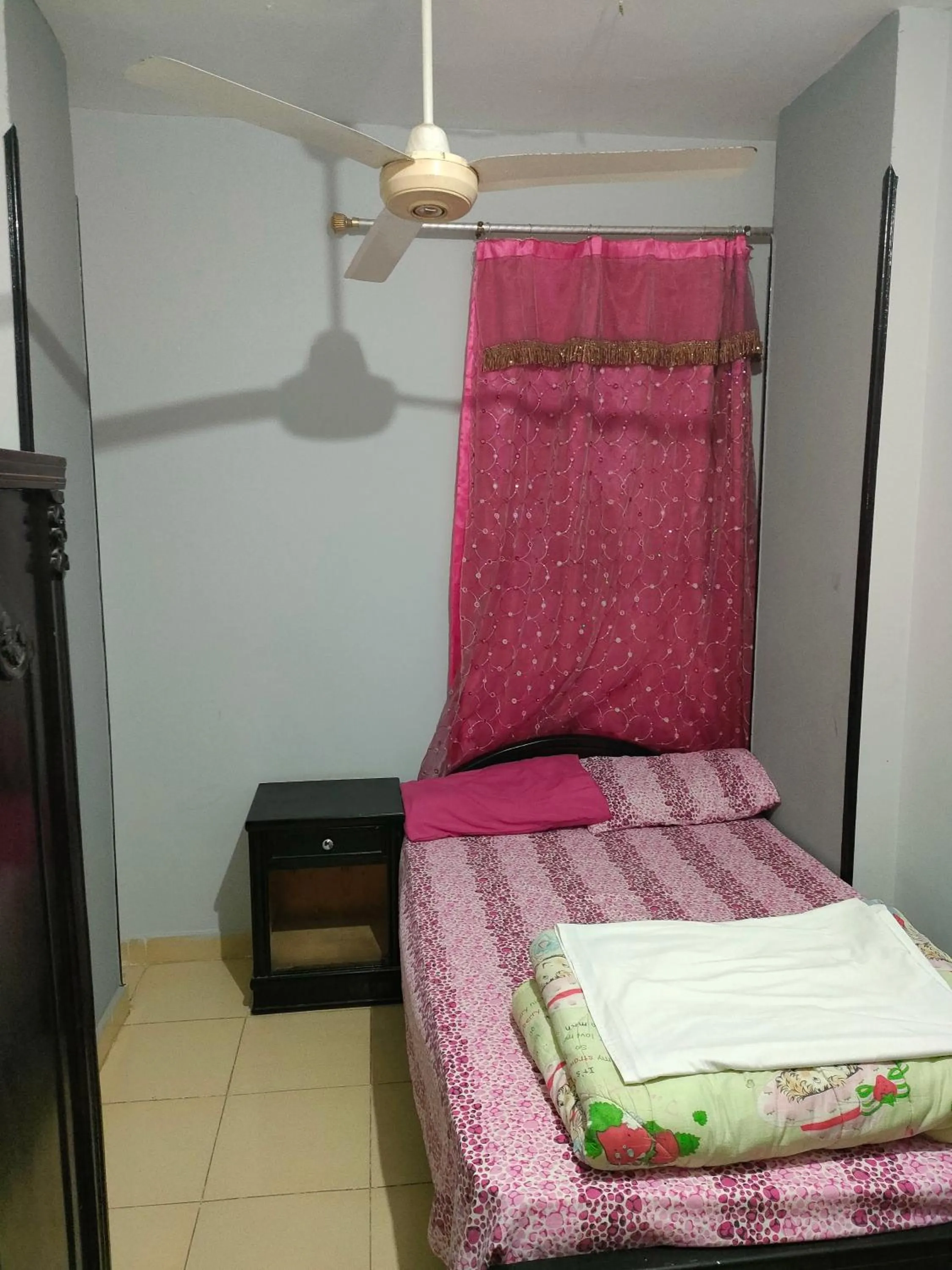 Bedroom, Bed in Al Dahar apartments Hurghada