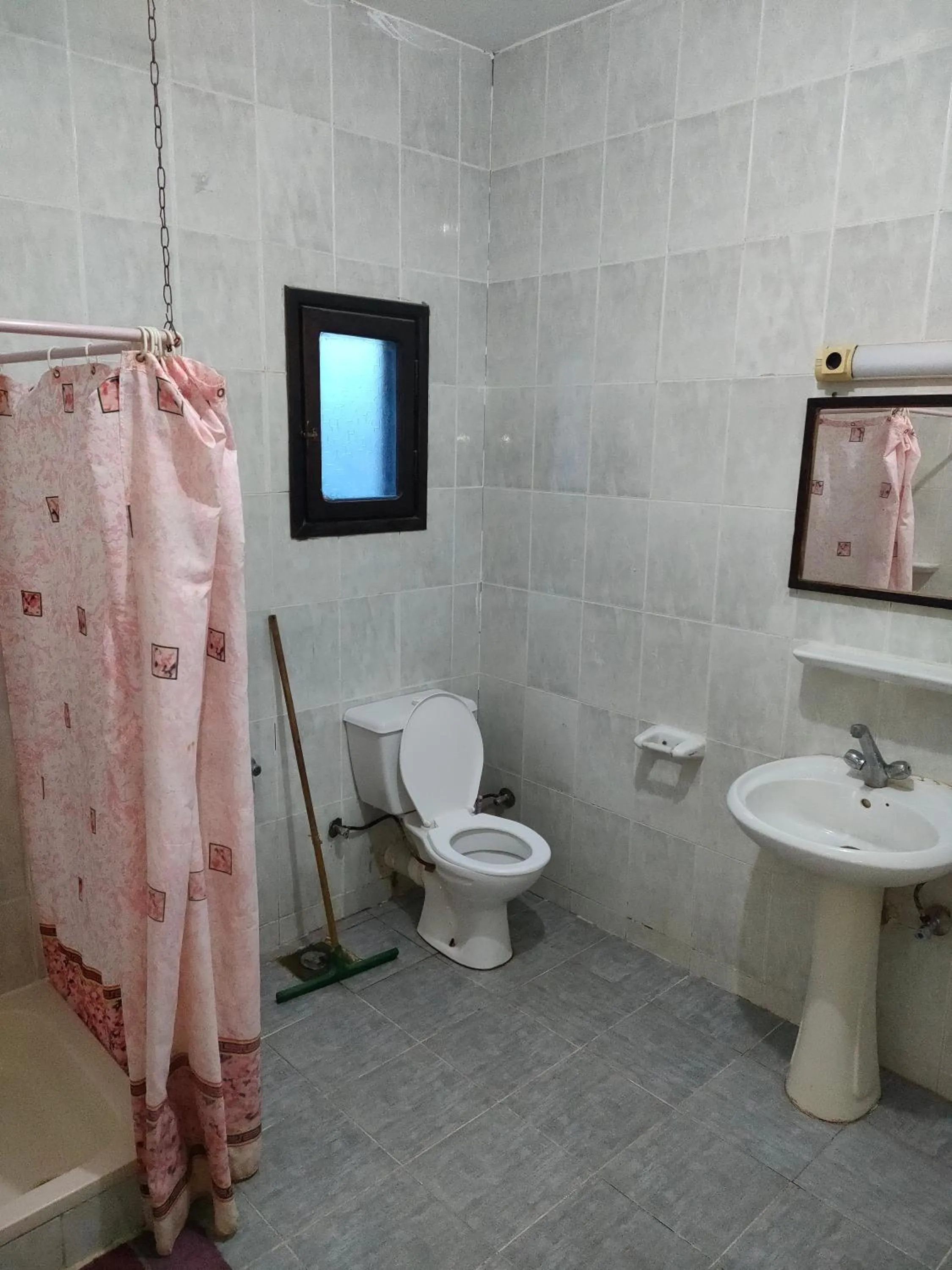 Bathroom in Al Dahar apartments Hurghada