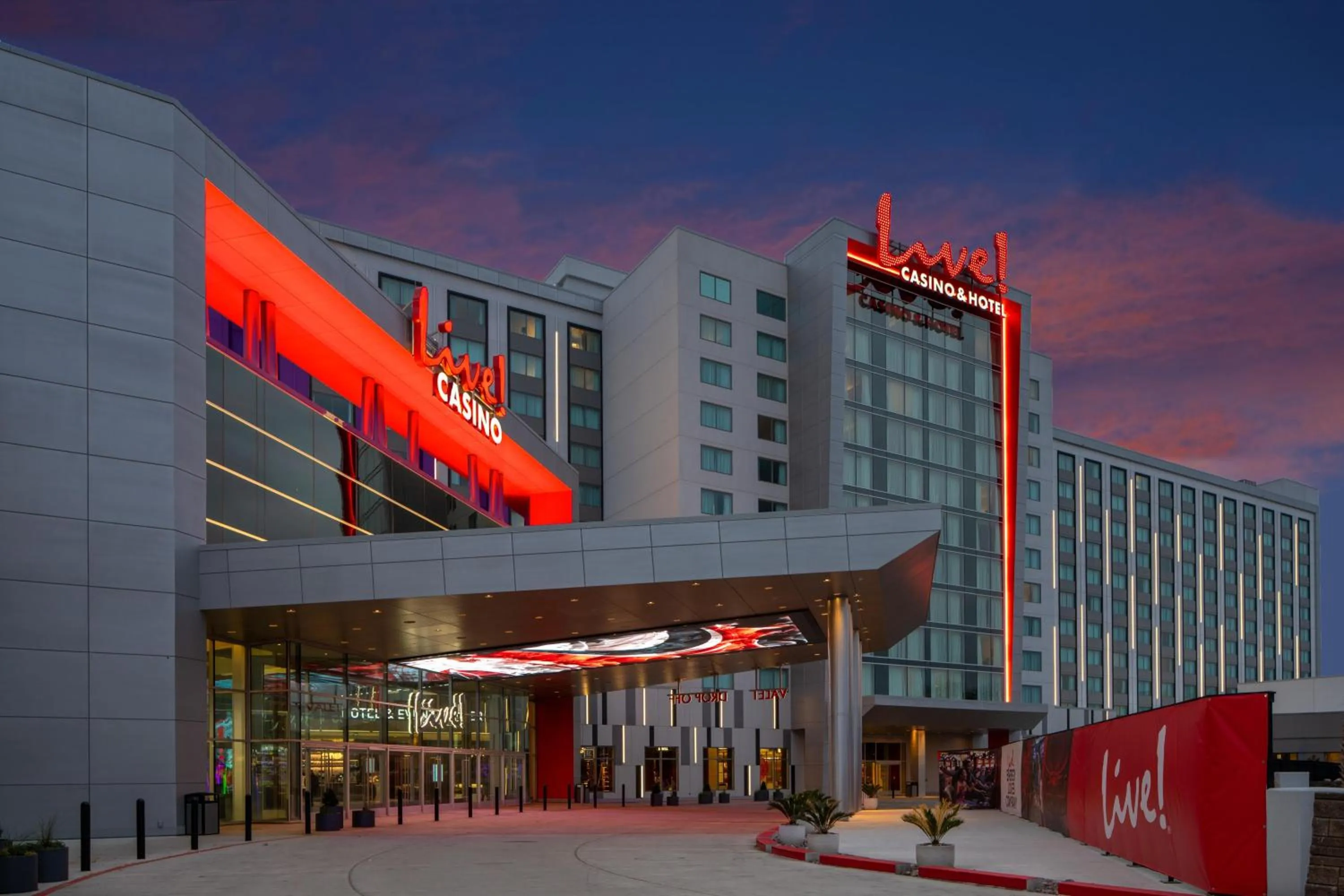 Property building in Live Casino & Hotel Louisiana, Curio Collection by Hilton