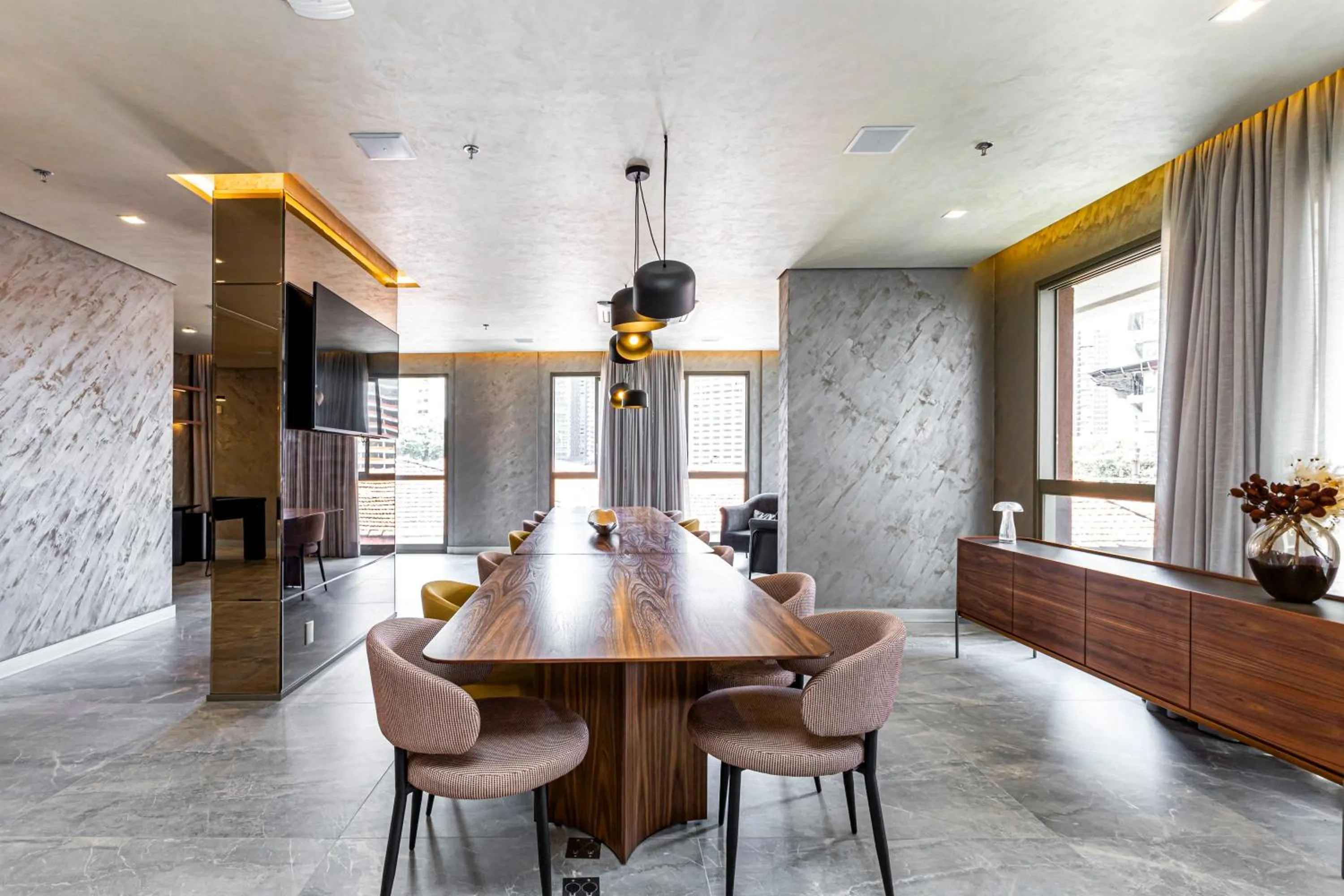 Property building in Charlie Santo Amaro - Piscina, Academia e Nota 9,2