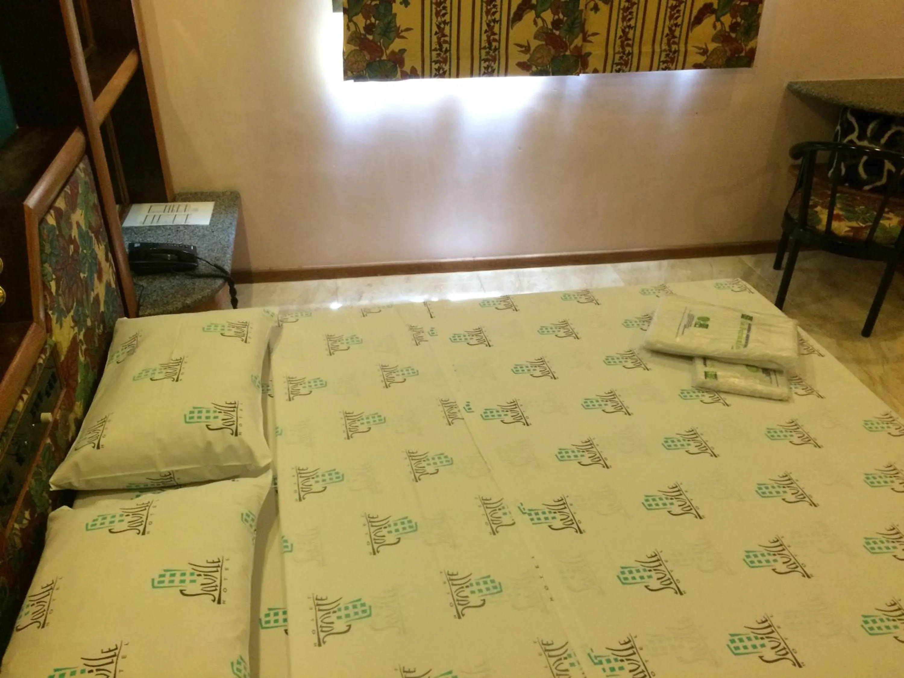 Bed in Saville Hotel