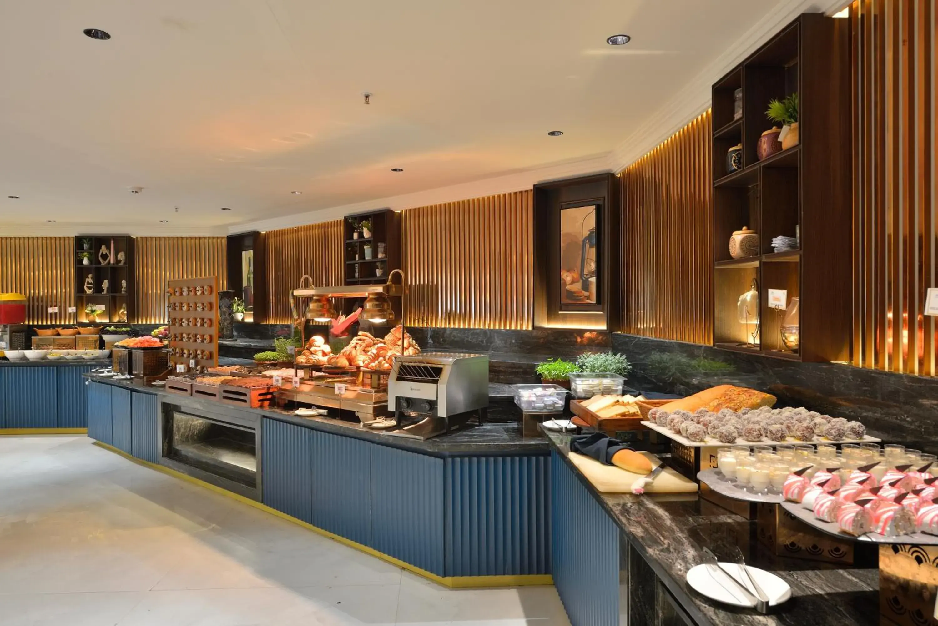 Restaurant/places to eat in Treat Resort Silvassa Restaurant/places to eat in Treat Resort Silvassa