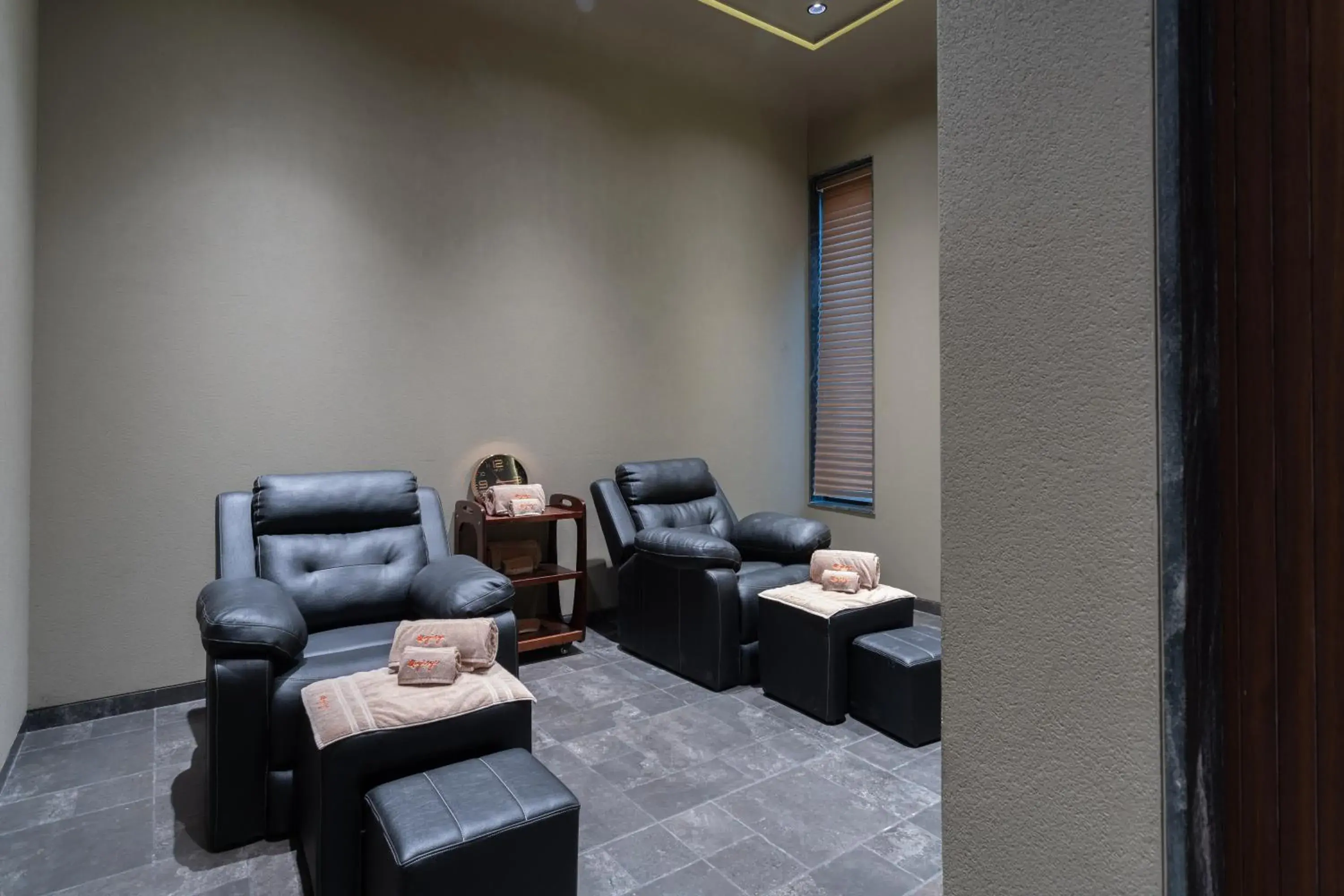 Spa and wellness centre/facilities in Treat Resort Silvassa Spa and wellness centre/facilities in Treat Resort Silvassa