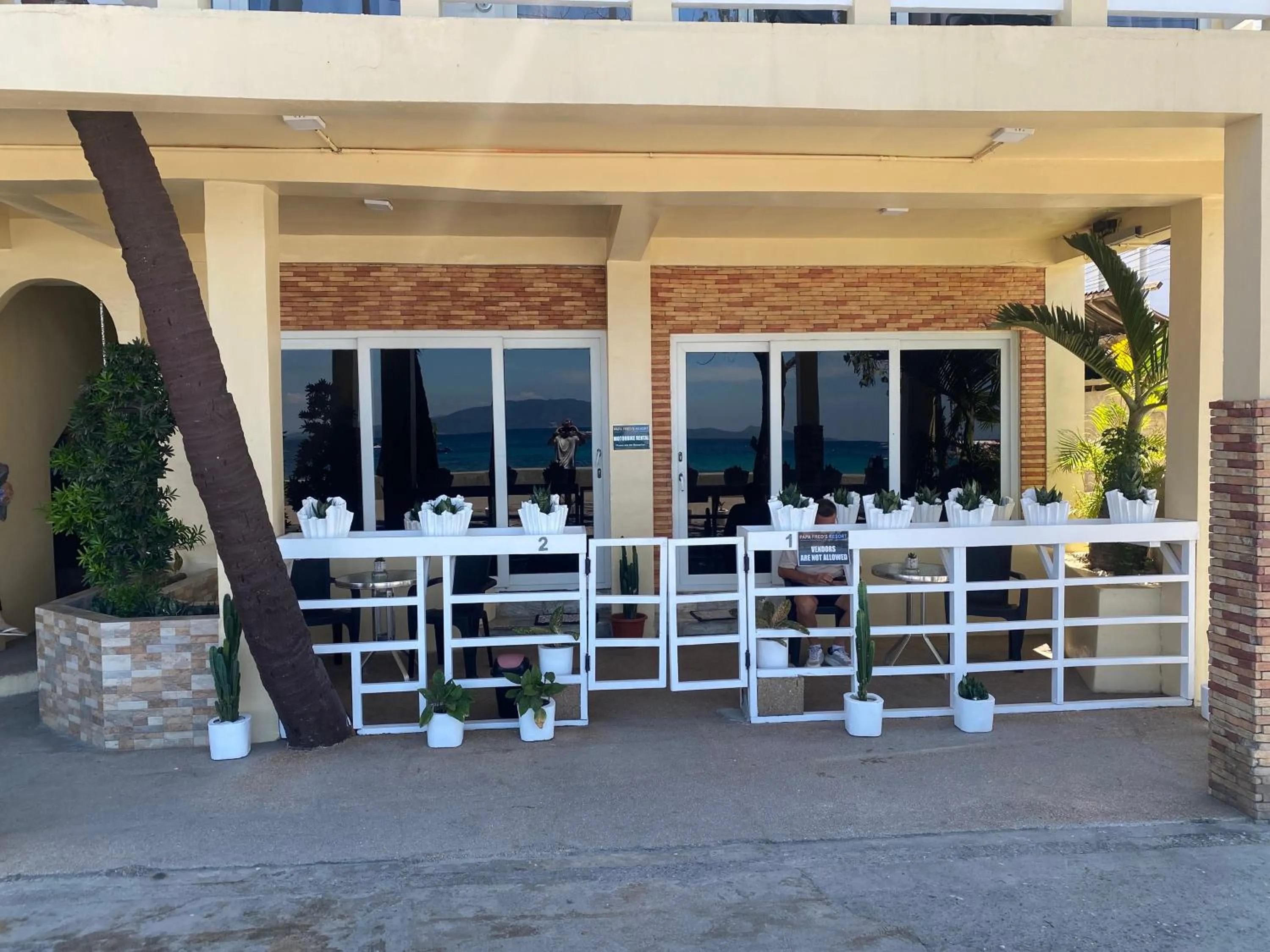 Balcony/Terrace in Papa Freds Beach Resort