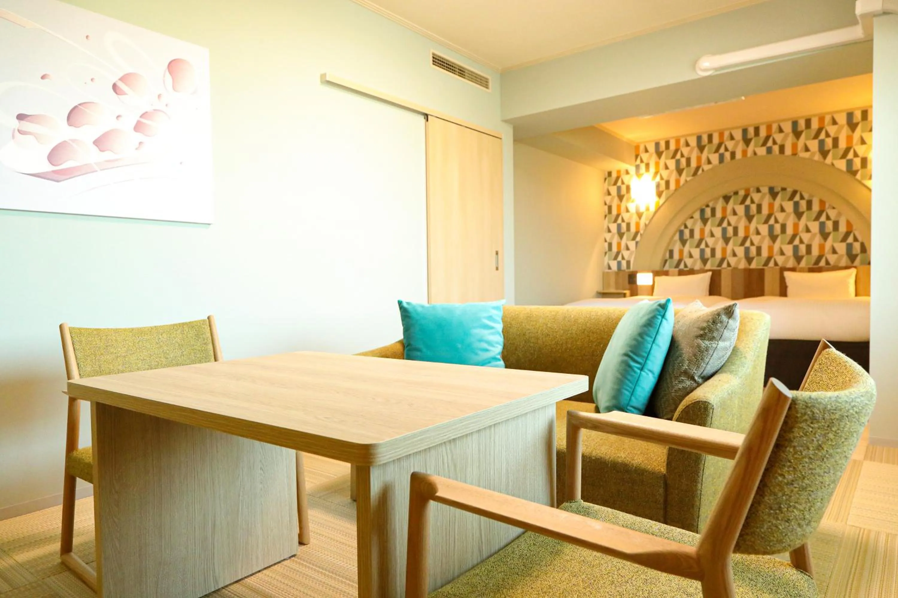 Dining area in Hiyori Hotel Osaka Suminoekoen Station