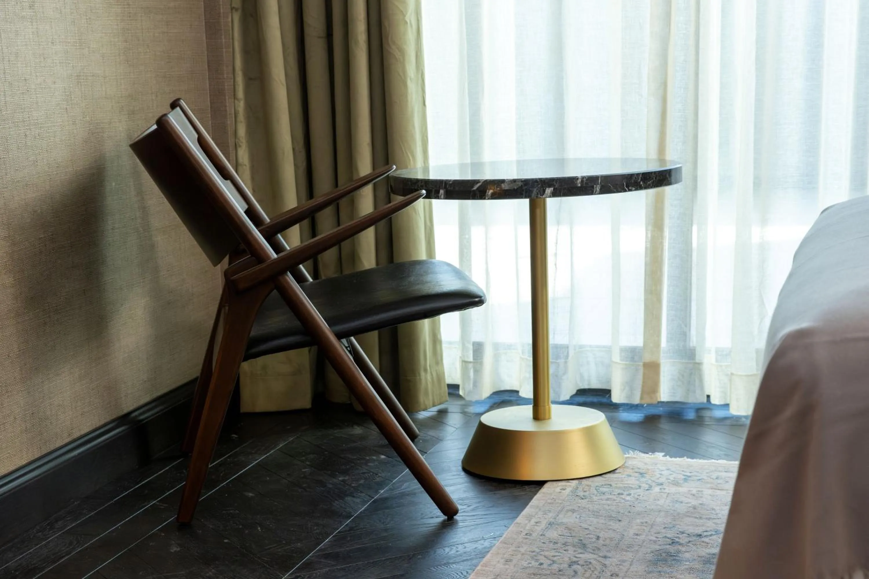 Seating area in Whisky Hotel