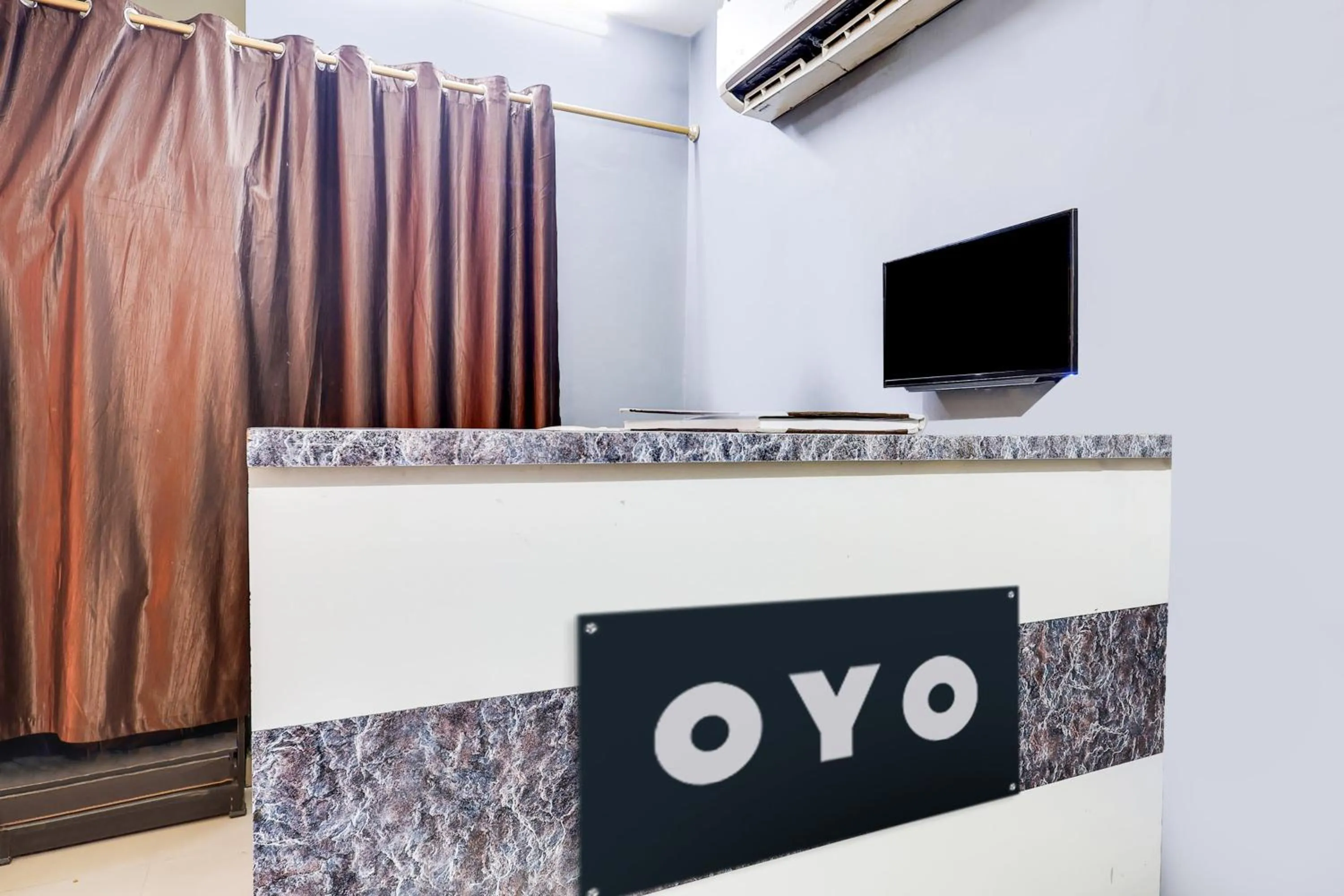 Lobby or reception in Hotel O Royal Green