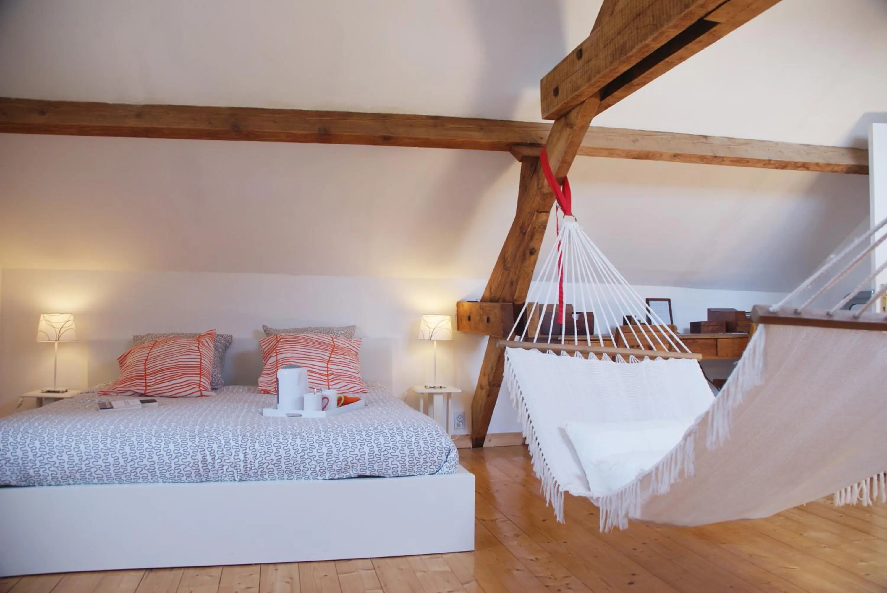Photo of the whole room, Bed in La Vigie