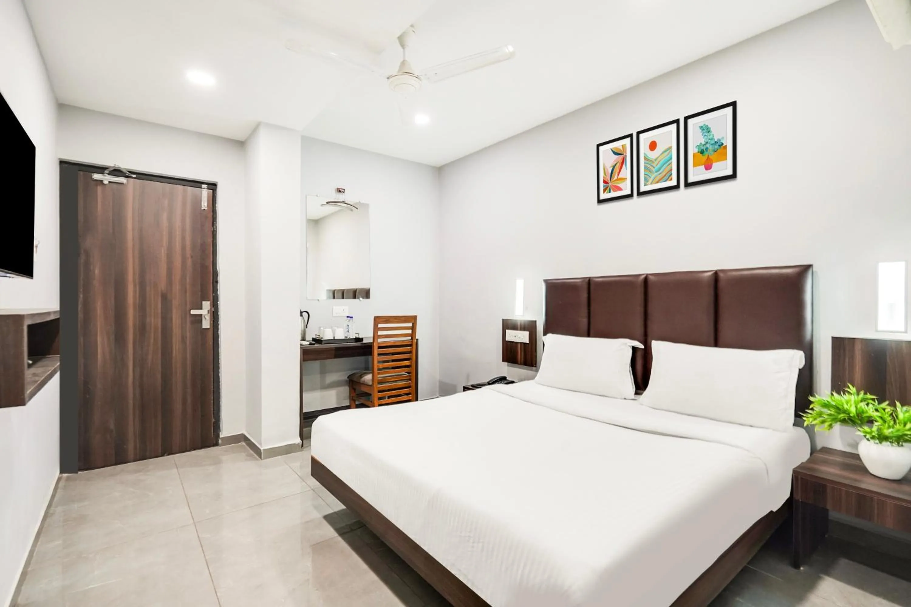 Palette Country Club Surat