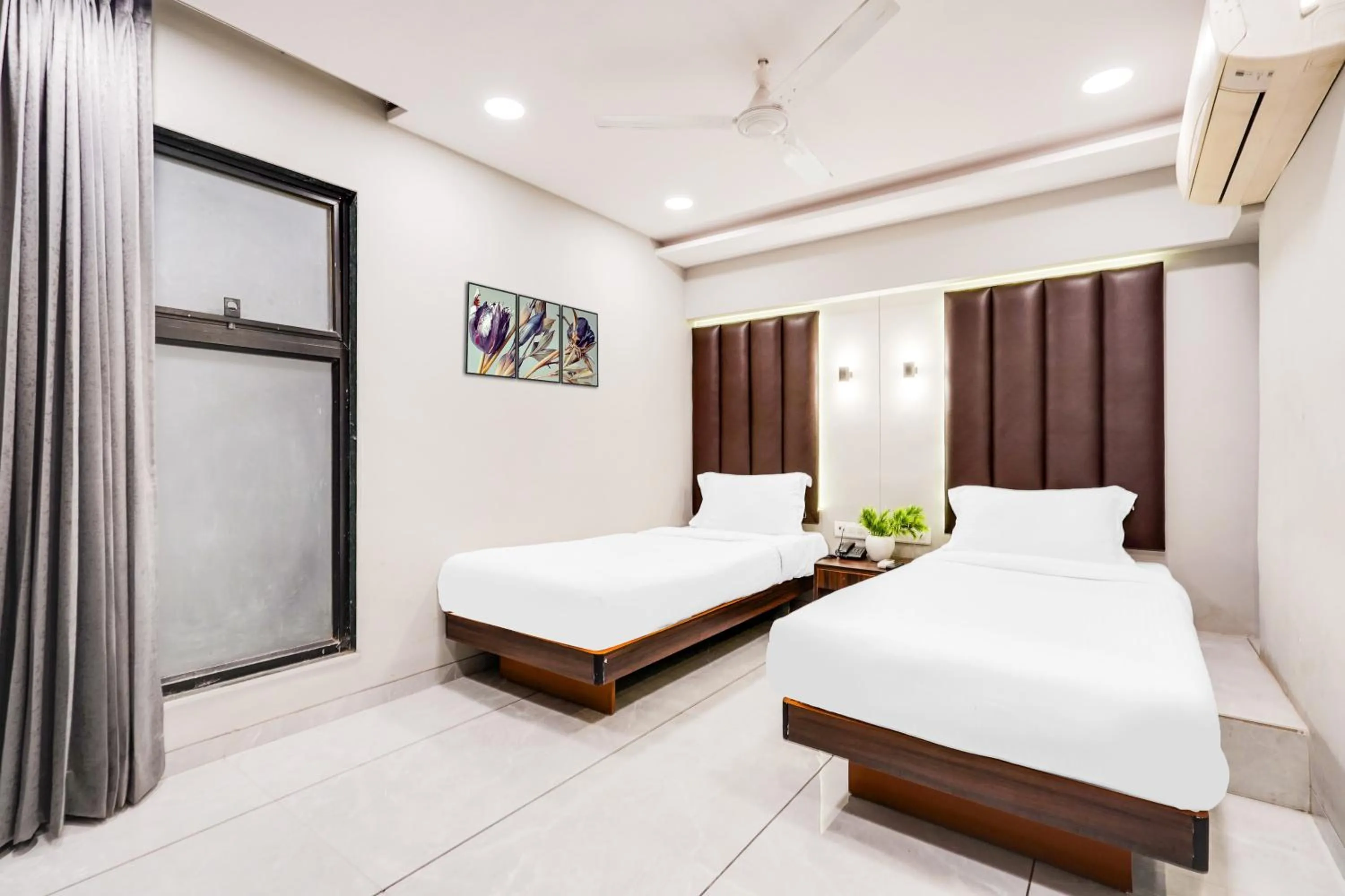 Palette Country Club Surat
