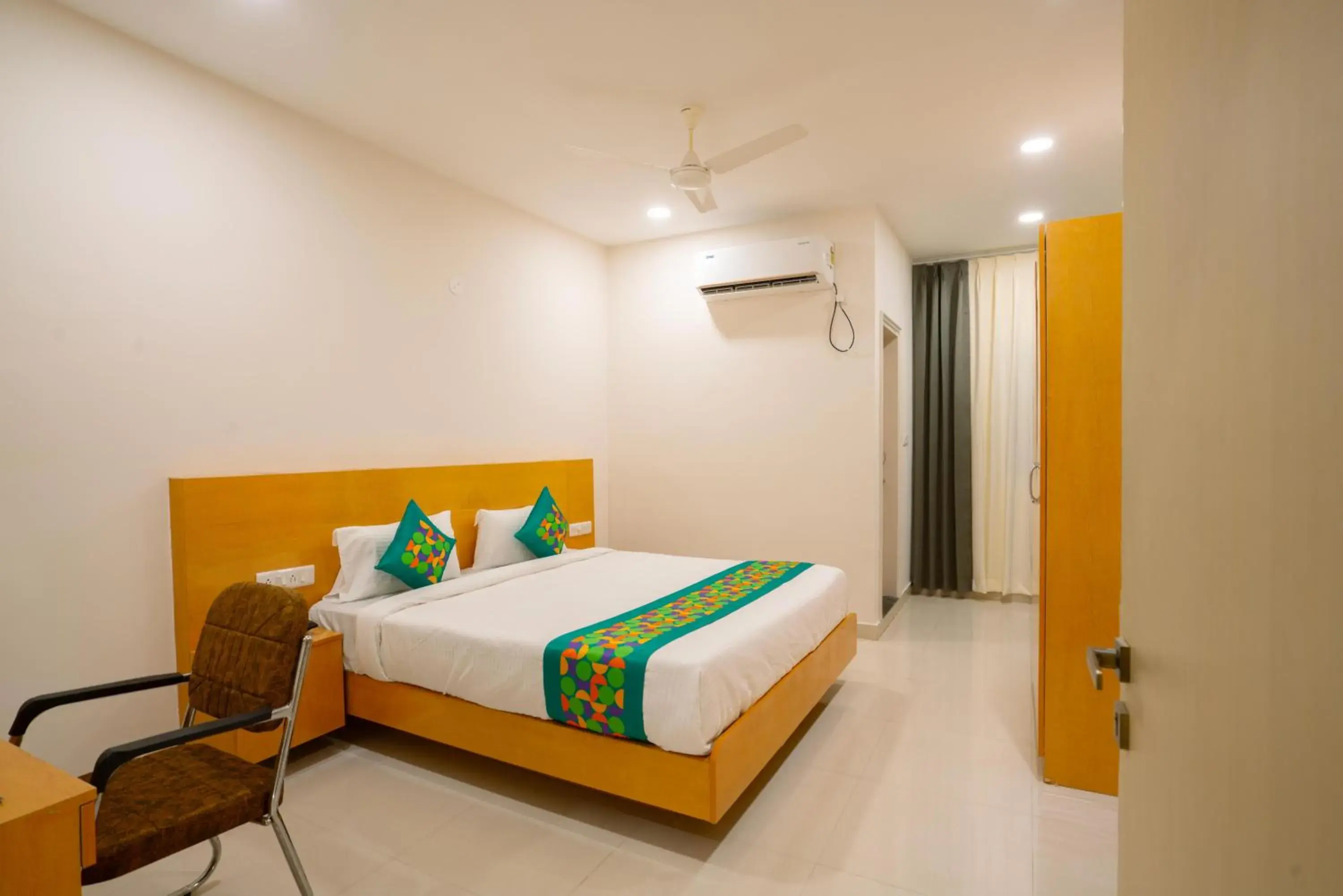 Premium Room with Balcony - single occupancy in Treebo The Living Tree Khairatabad Premium Room with Balcony - single occupancy in Treebo The Living Tree Khairatabad