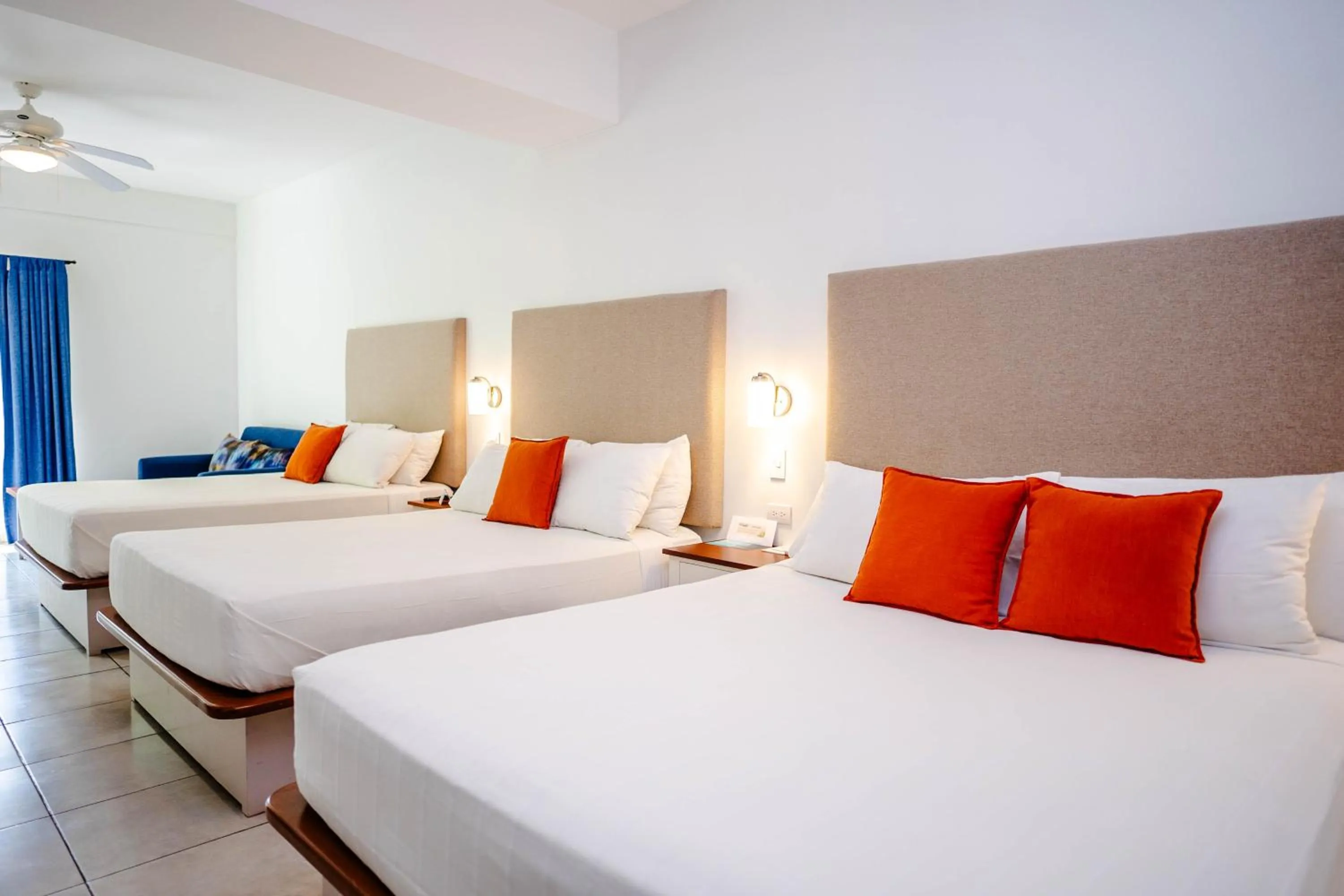 Bed in Boca Olas Resort Villas