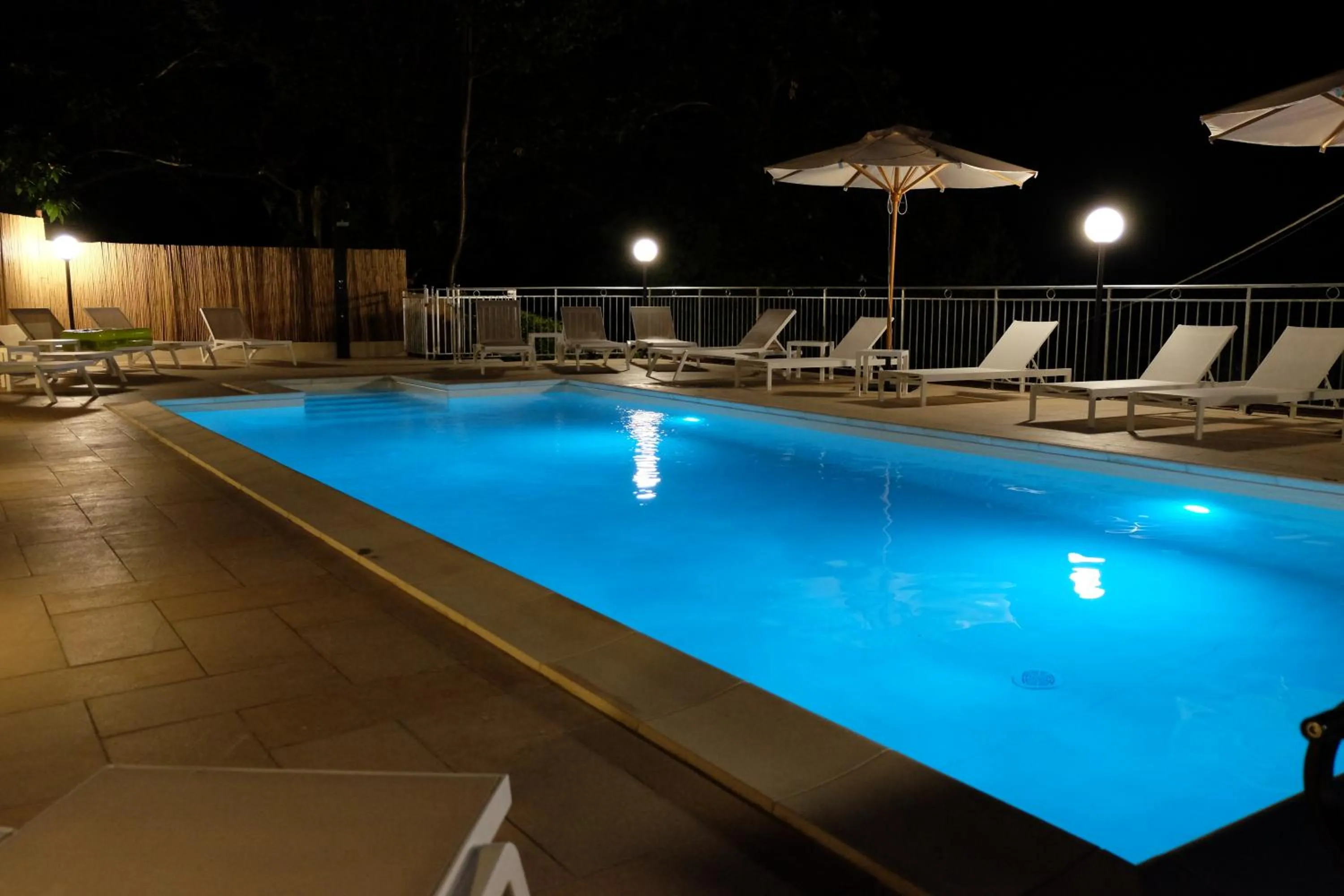 Swimming pool in Albergo Elisa