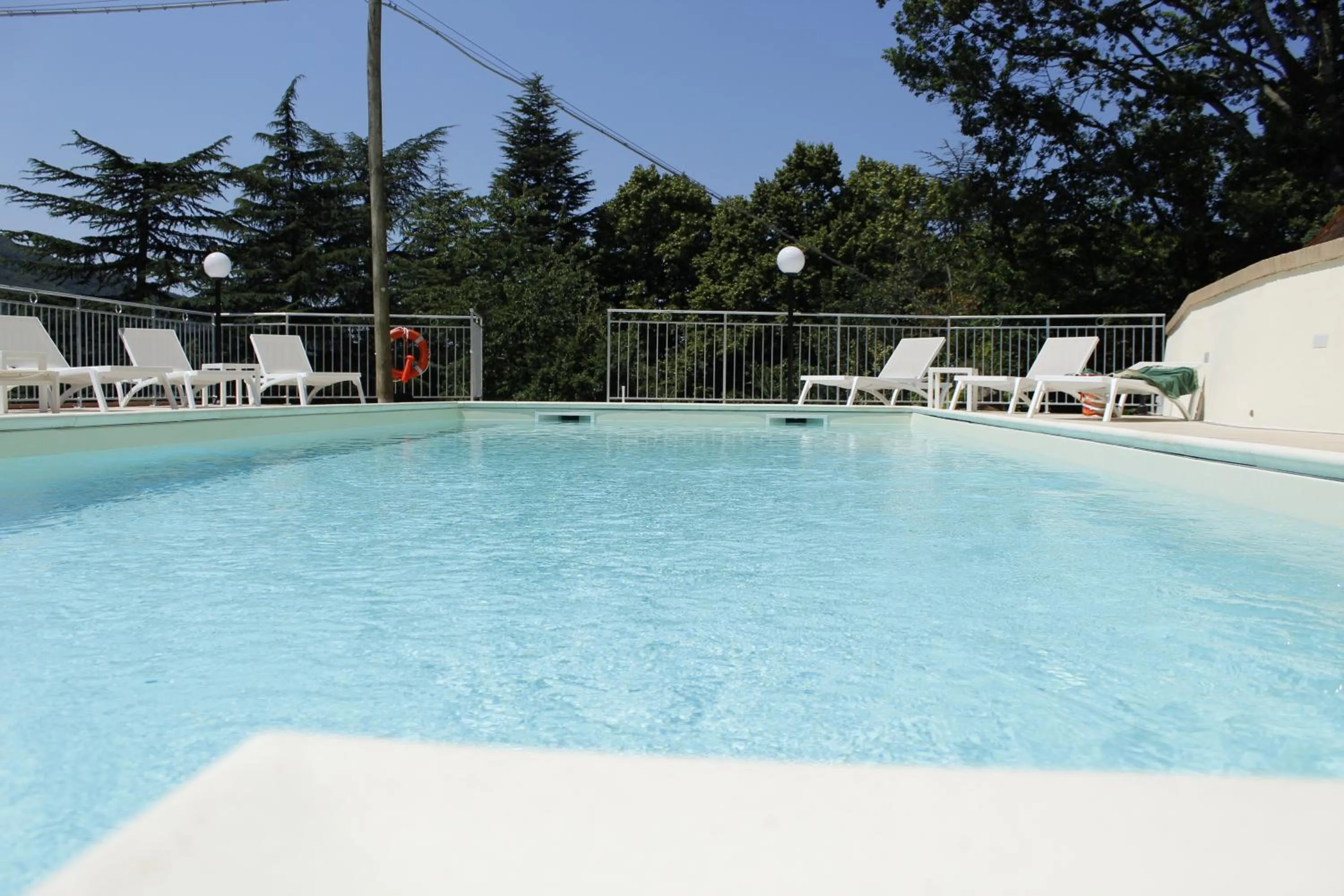 Swimming pool in Albergo Elisa