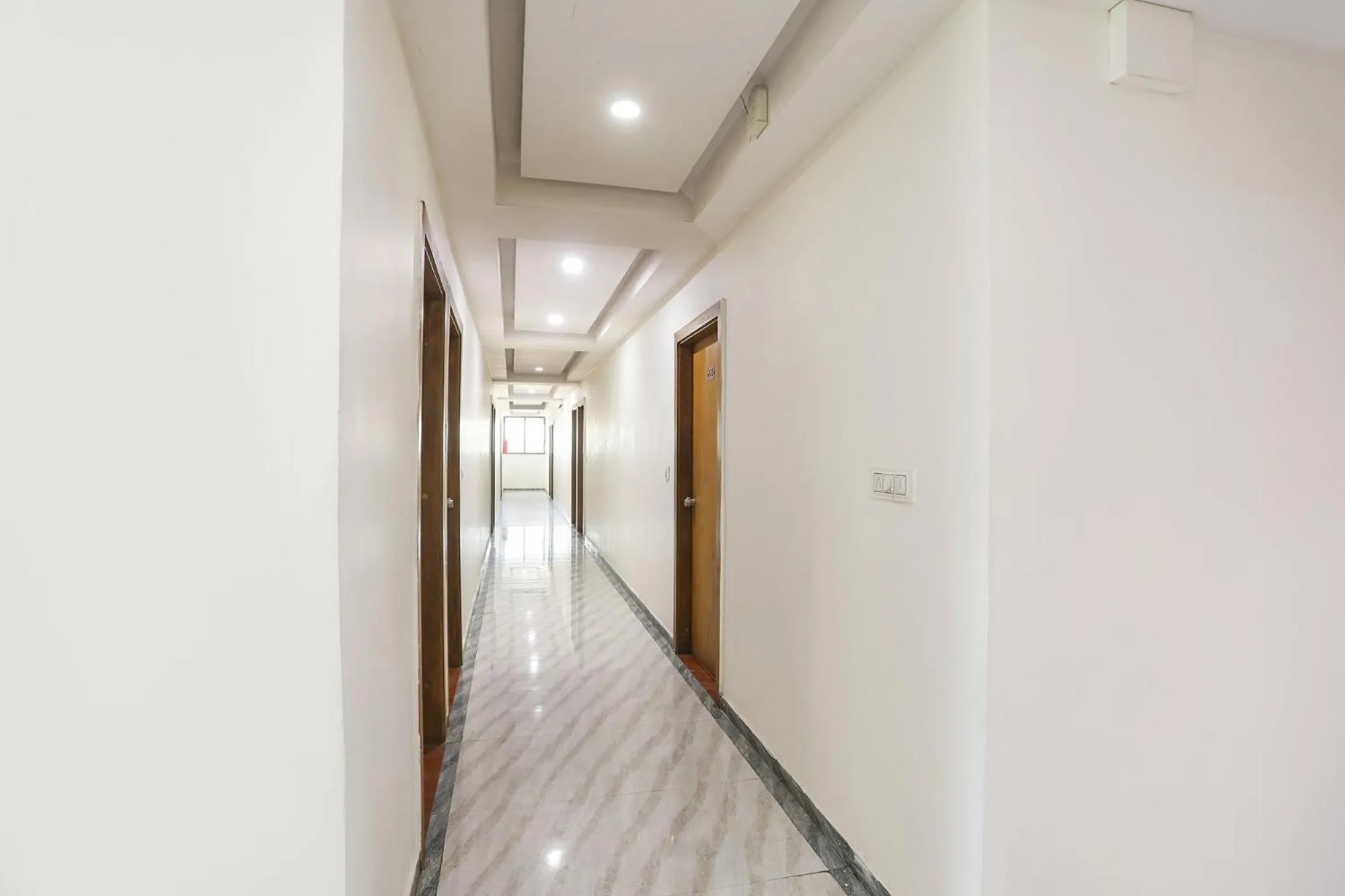 FabHotel Raj Villa - Nr SG Highway
