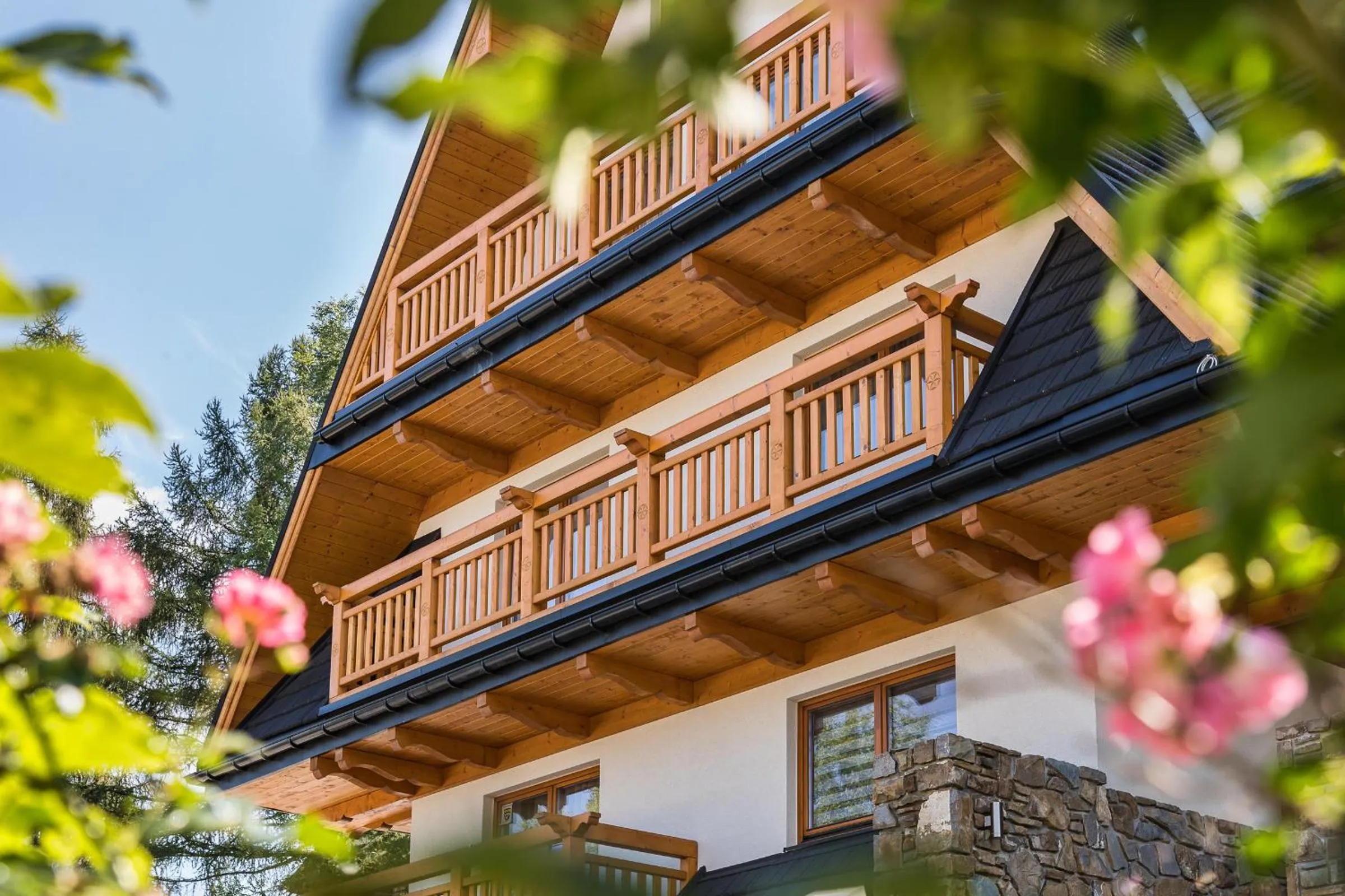 Facade/entrance in Smrekowa Polana Resort & Spa