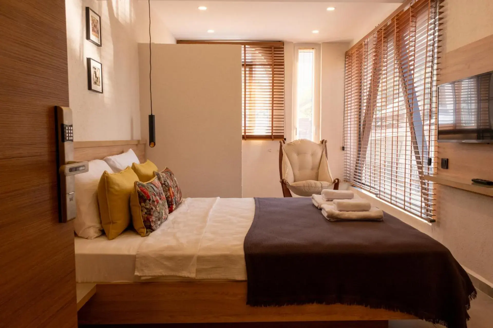 TV and multimedia, Bed in Uva Rooms TV and multimedia, Bed in Uva Rooms