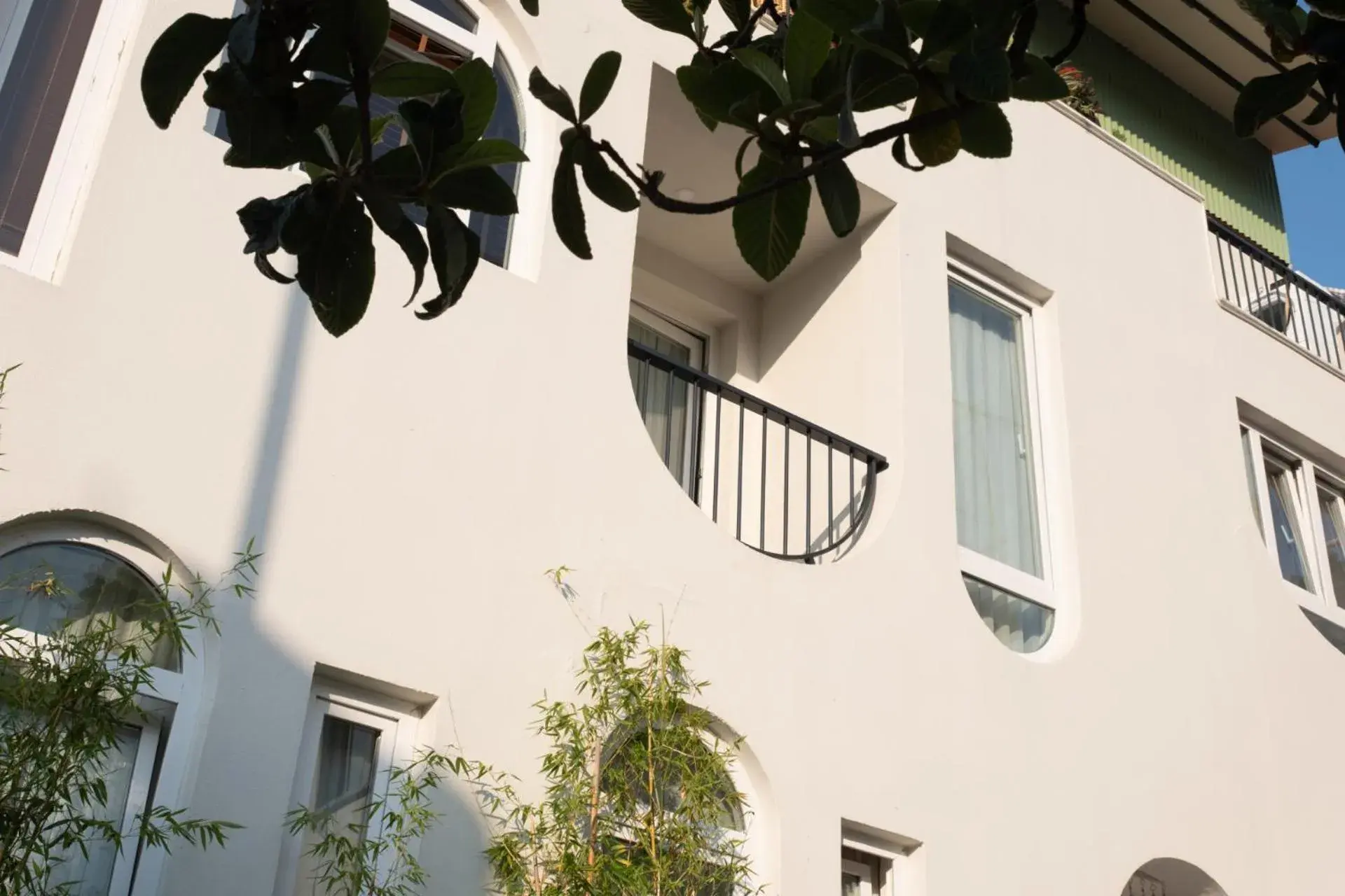 Property building in Uva Rooms Property building in Uva Rooms