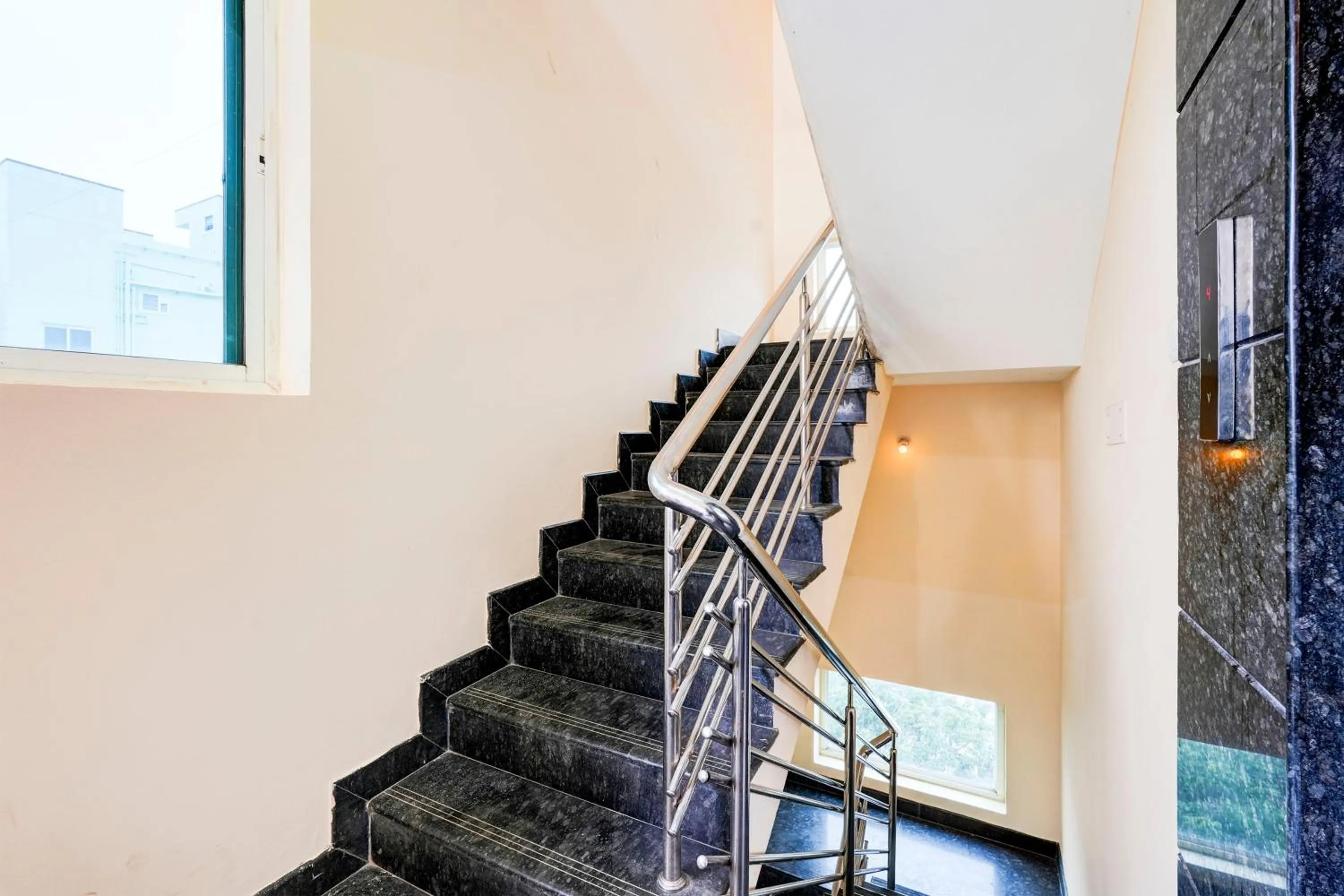 Lobby or reception in Super Hotel O Ganakkal Near BGS Hospital Junction Formerly Omkar Global Inn