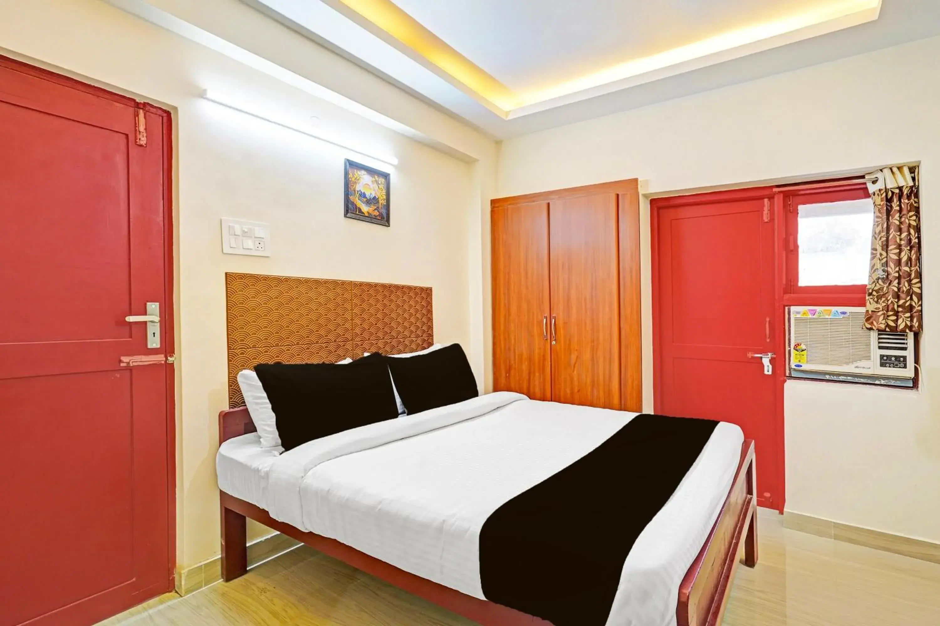 Standard Double Room - single occupancy in Super Hotel O Purasaiwalkam Standard Double Room - single occupancy in Super Hotel O Purasaiwalkam