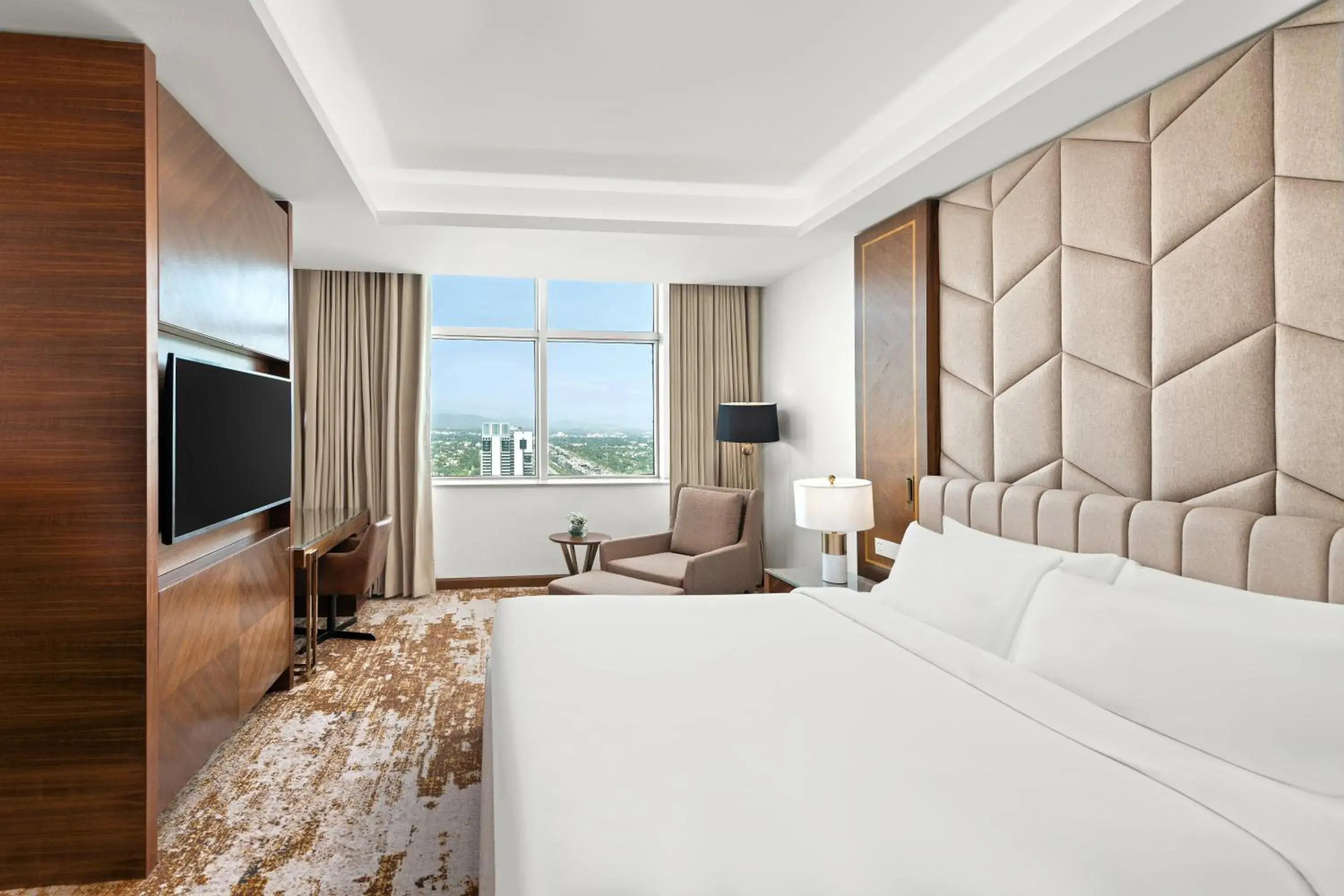 Bed in Movenpick Hotel Centaurus Islamabad Bed in Movenpick Hotel Centaurus Islamabad