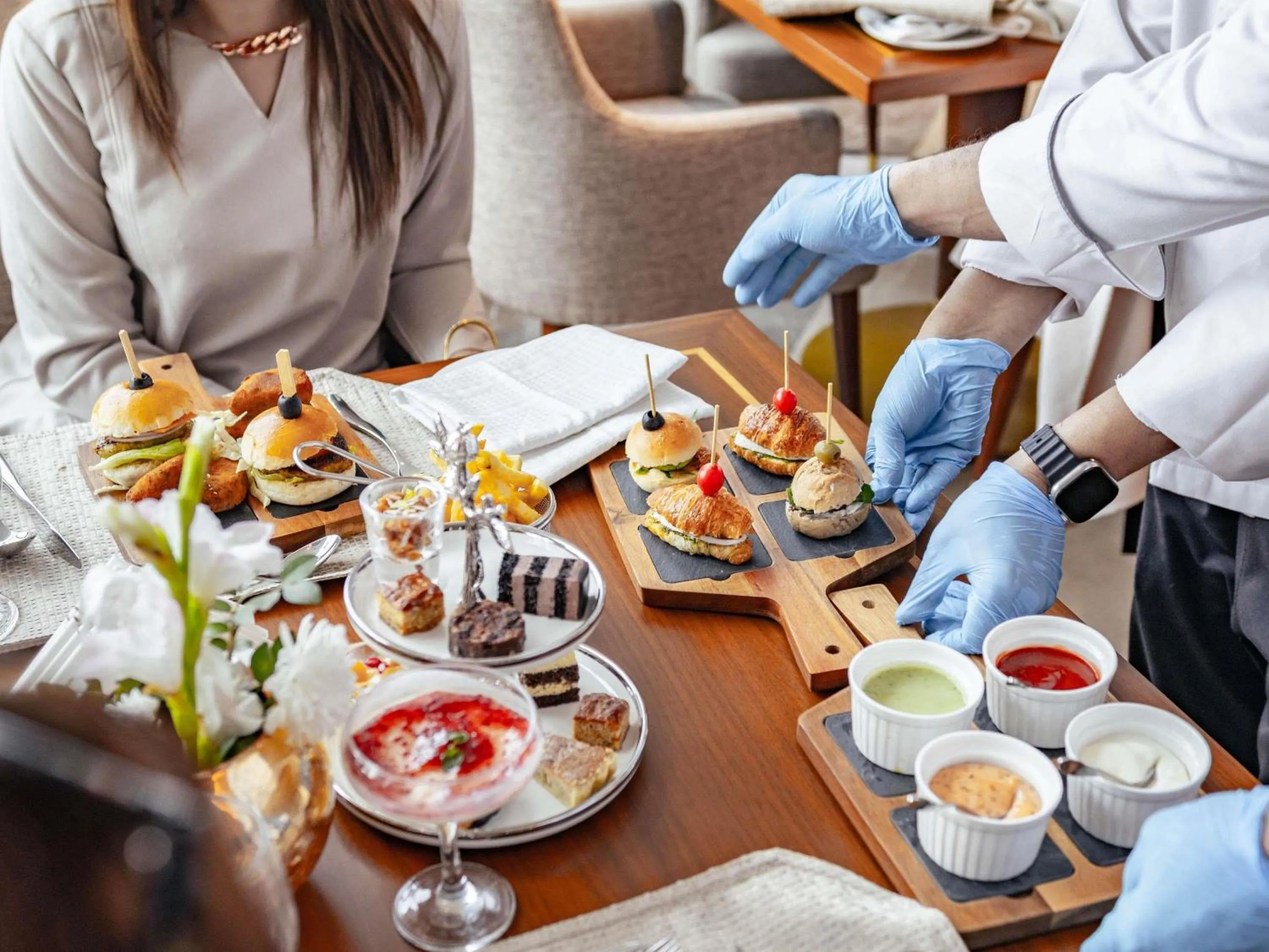 Restaurant/places to eat in Movenpick Hotel Centaurus Islamabad