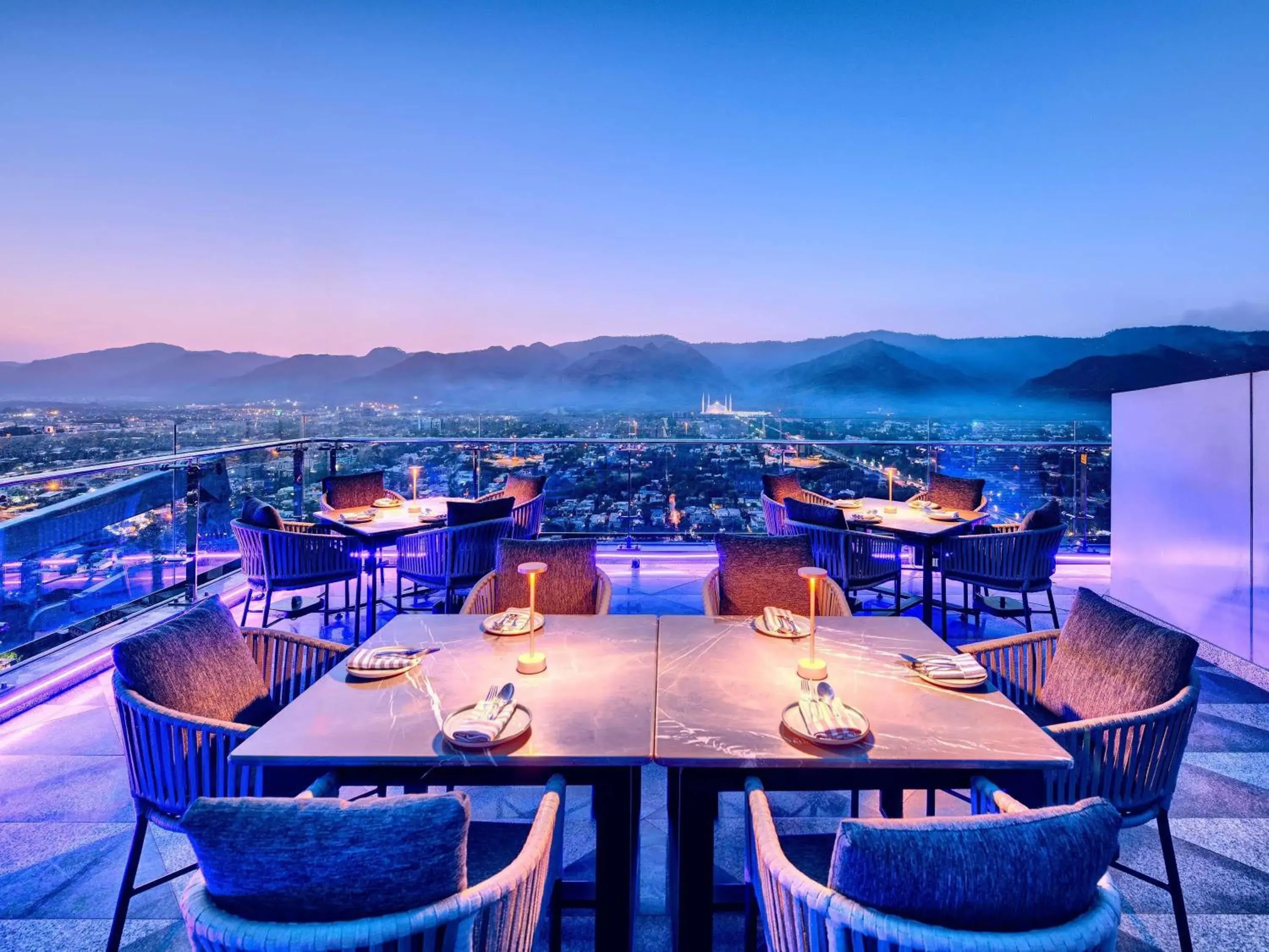 Restaurant/places to eat in Movenpick Hotel Centaurus Islamabad Restaurant/places to eat in Movenpick Hotel Centaurus Islamabad