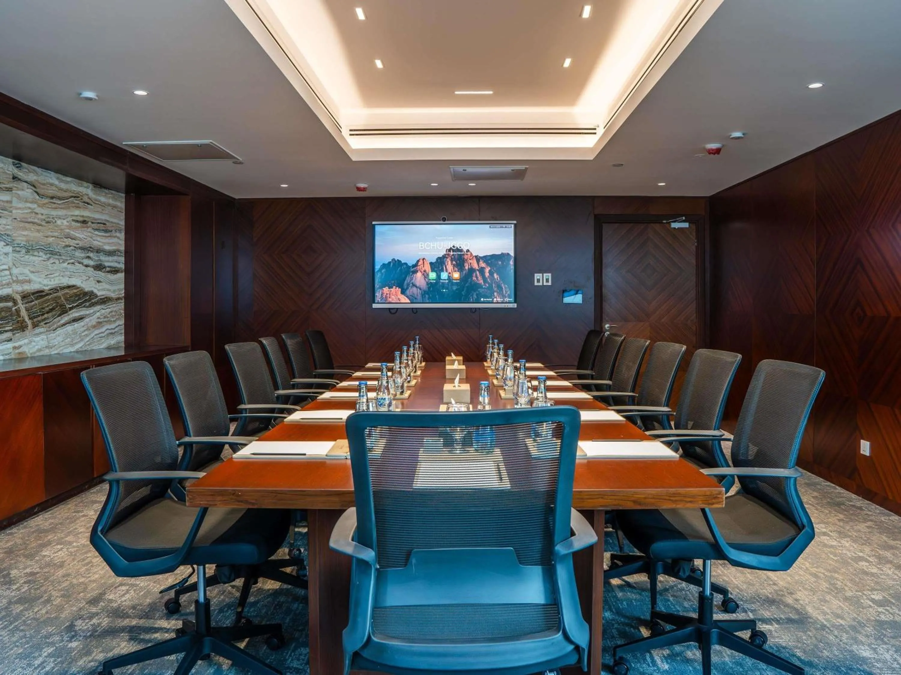 Meeting/conference room in Movenpick Hotel Centaurus Islamabad