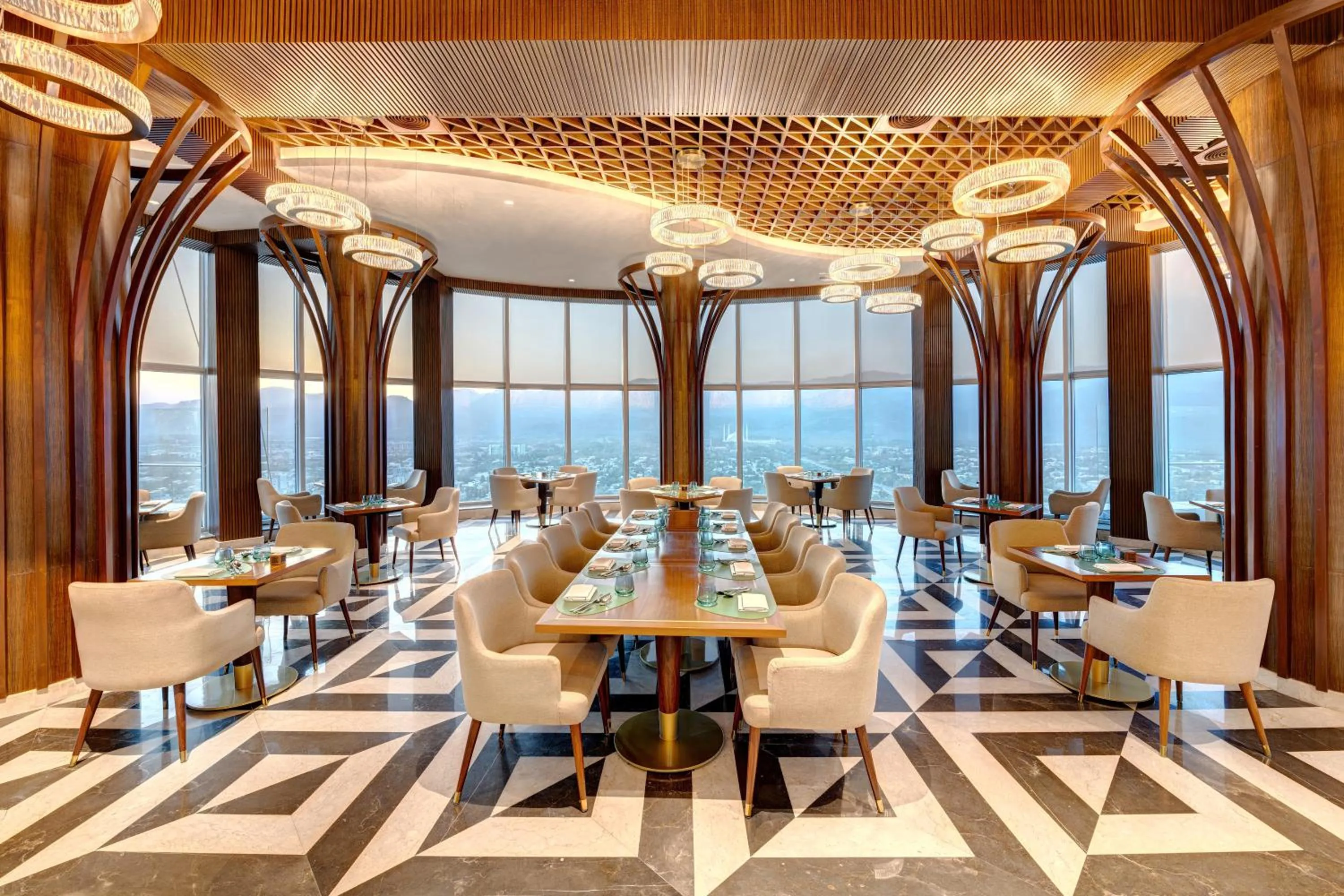 Restaurant/places to eat in Movenpick Hotel Centaurus Islamabad