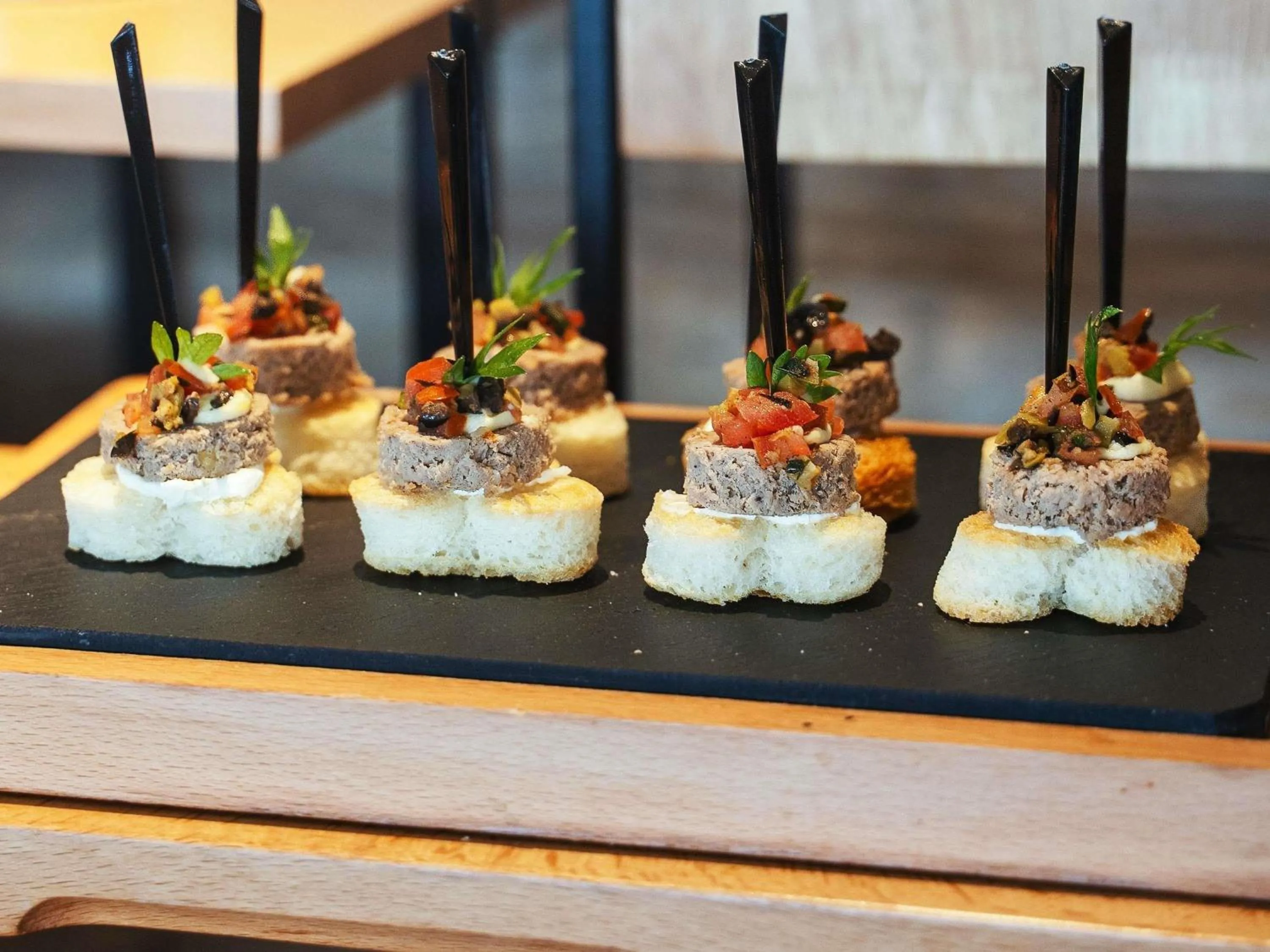 Restaurant/places to eat in Movenpick Hotel Centaurus Islamabad