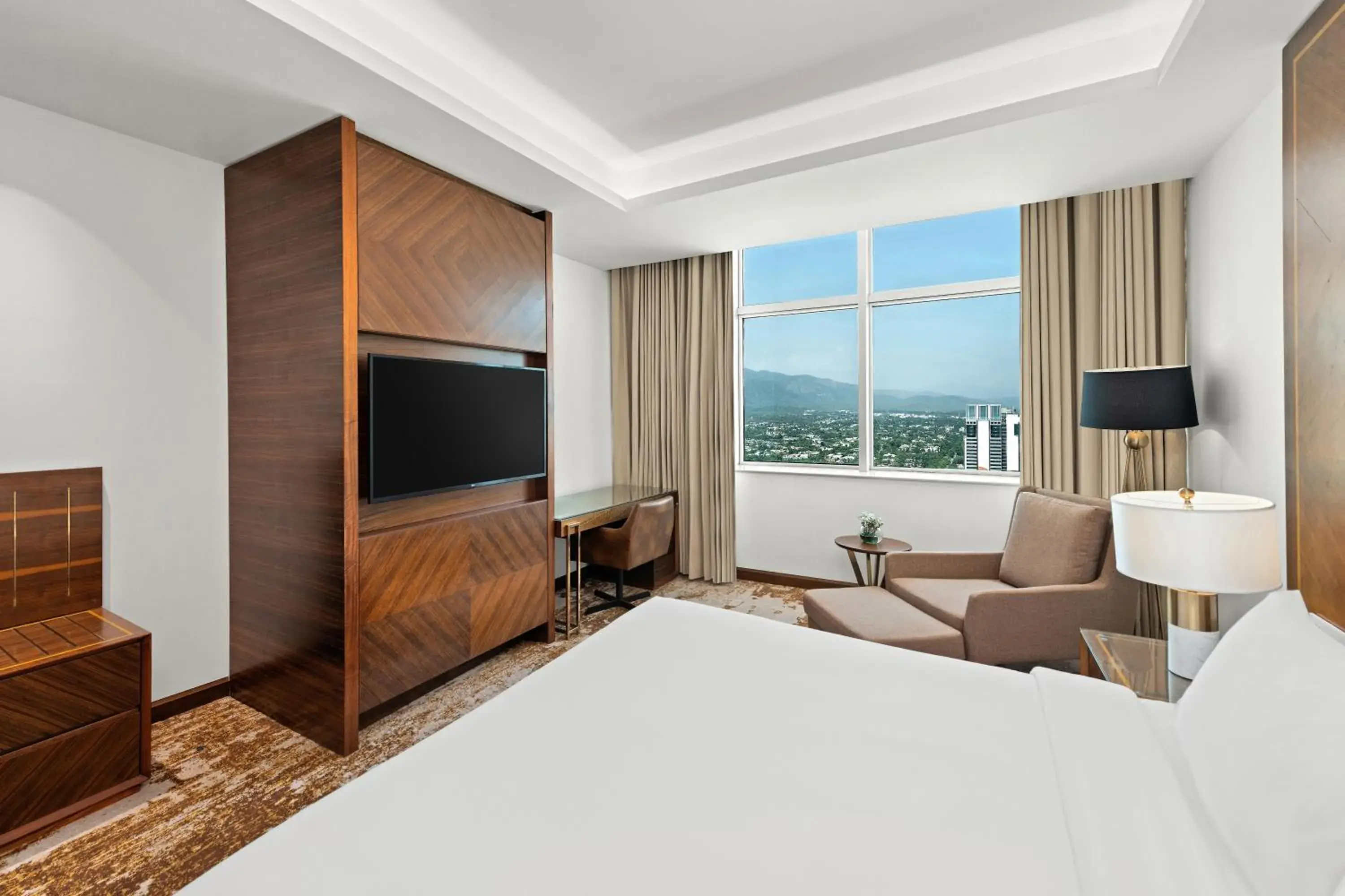 Bed in Movenpick Hotel Centaurus Islamabad Bed in Movenpick Hotel Centaurus Islamabad