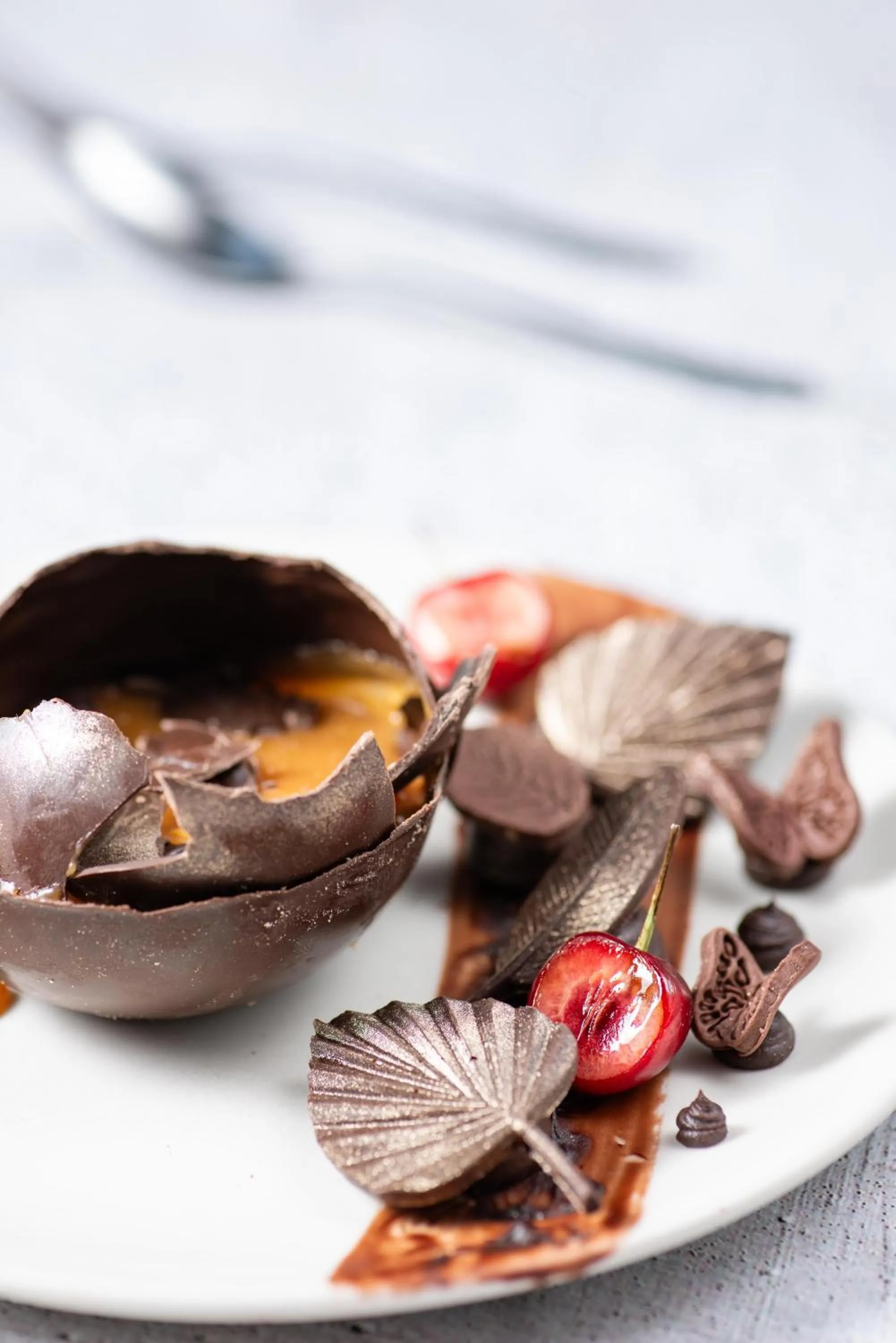 Restaurant/places to eat in Movenpick Hotel Centaurus Islamabad